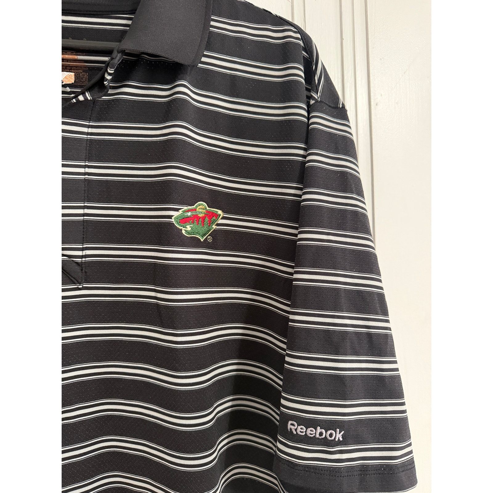 Reebok Minnesota Wild Black and White Striped Hockey Polo Size XL Size US XL / EU 56 / 4 - 2 Thumbnail