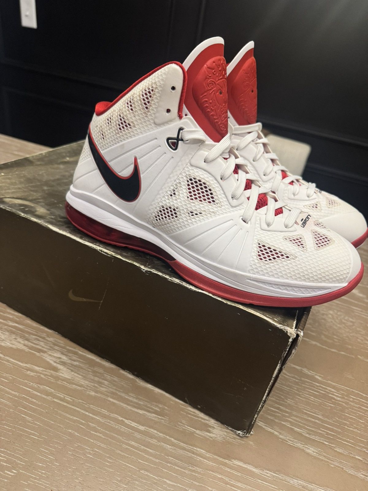 Nike Lebron 8 P.S. VIII White Sport Red Size US 10 / EU 43 - 4 Thumbnail