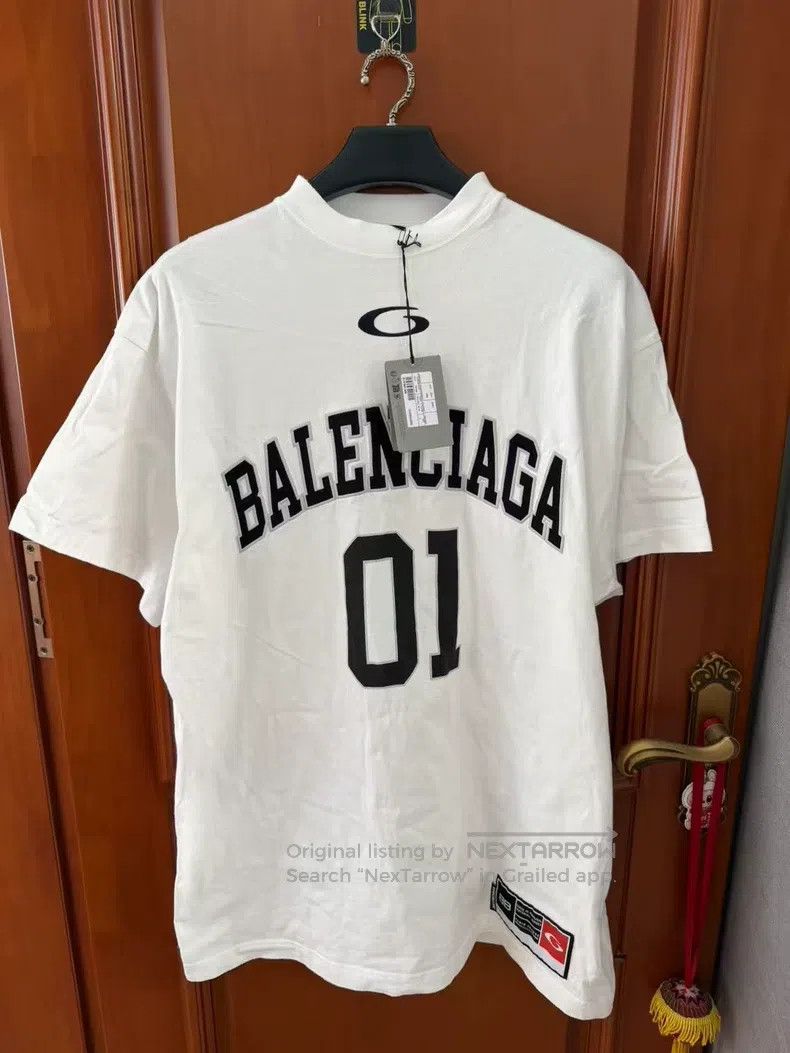 Balenciaga Balenciaga Numeric Jersey Short Sleeve Size US M / EU 48-50 / 2 - 1 Thumbnail