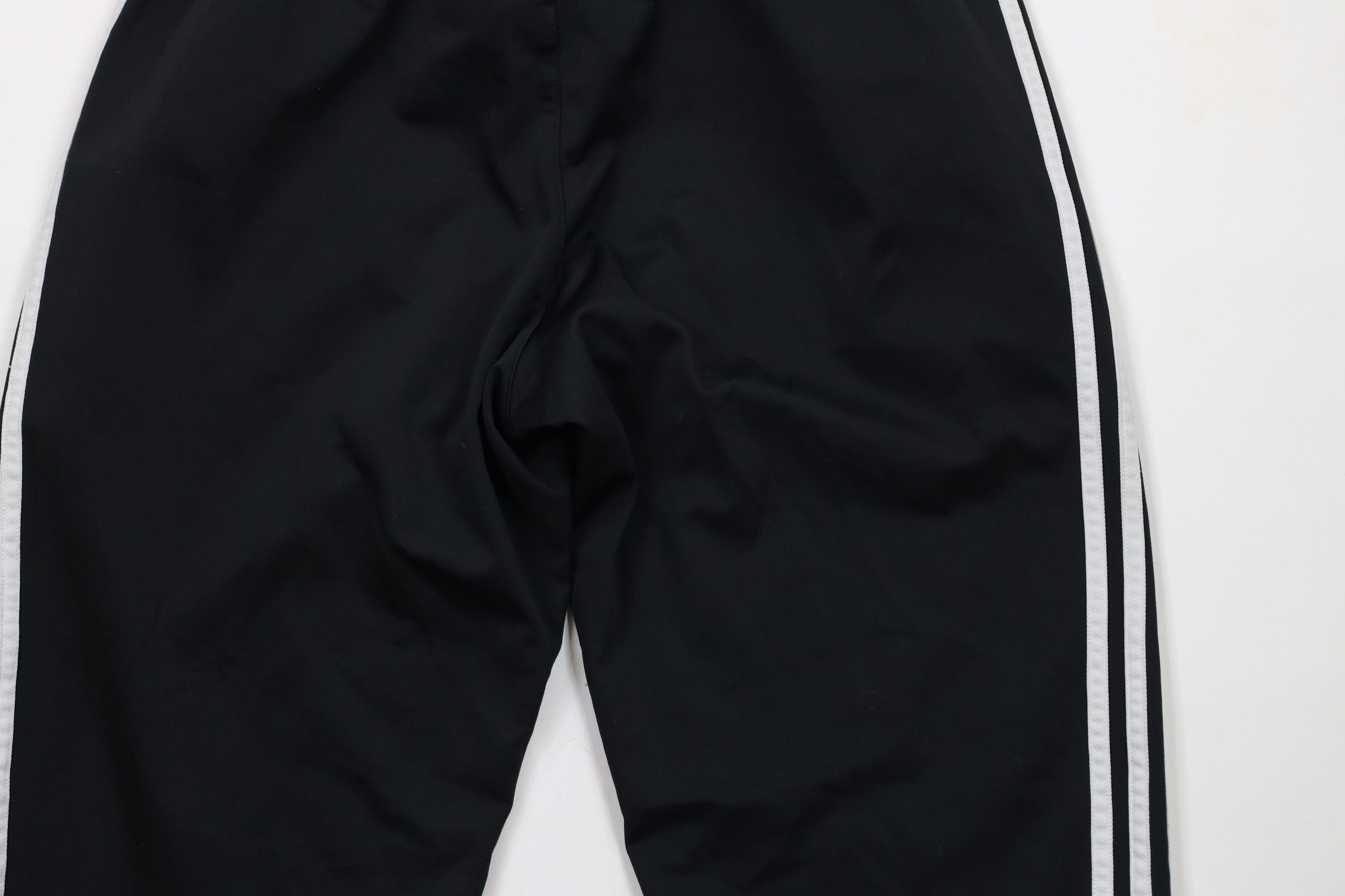Adidas × Vintage Vintage Adidas Spell Out Wide Leg Sweatpants Pants Black Size US 34 / EU 50 - 12 Thumbnail