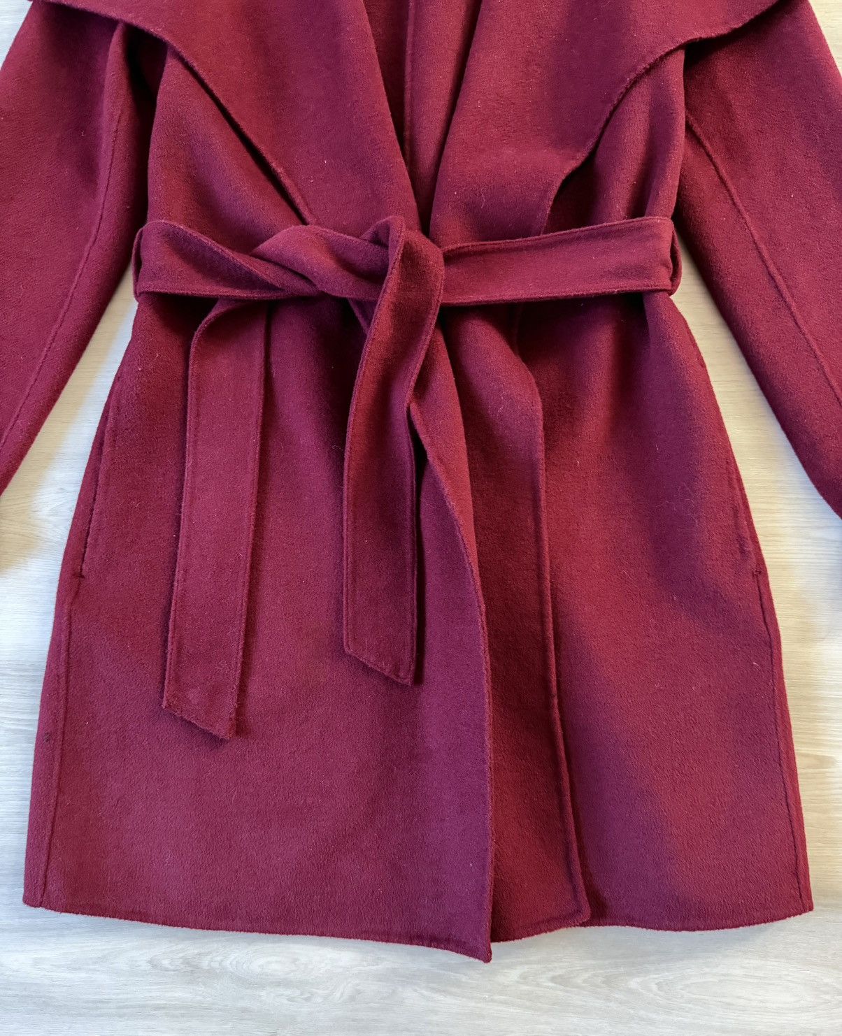Elie Tahari Vintage Tahari Burgundy Wrap Around Mid Mid Length Coat Sz S Size M / US 6-8 / IT 42-44 - 2 Thumbnail