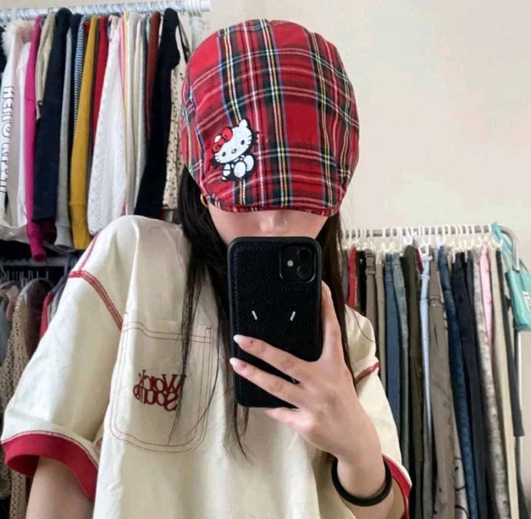 Japanese Brand Hello kitty checkered punk rock baretta hat Size ONE SIZE - 4 Thumbnail