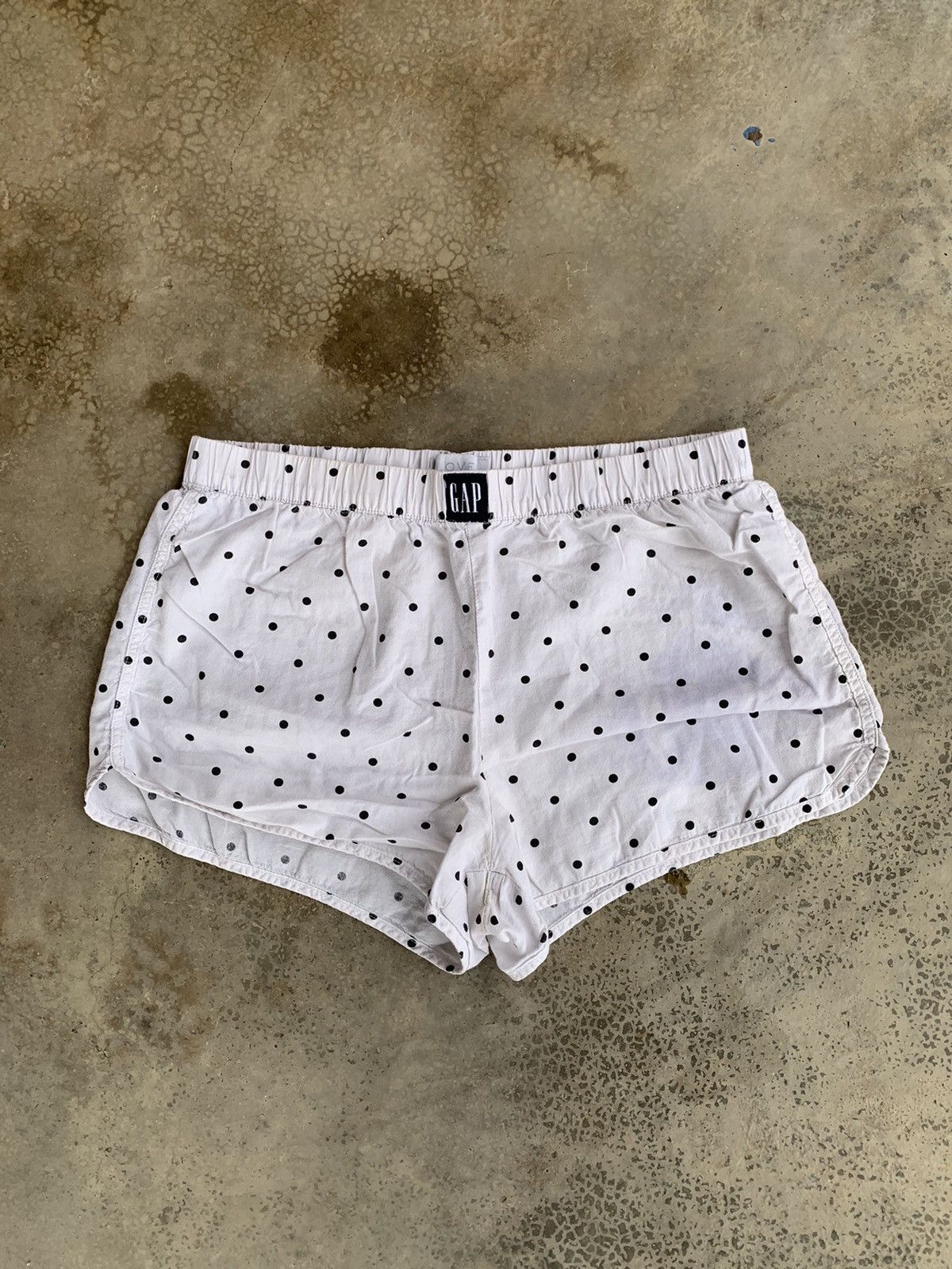 Gap 🔥 GAP Polkadots Love Boxer Short Size US 30 / EU 46 - 1 Thumbnail