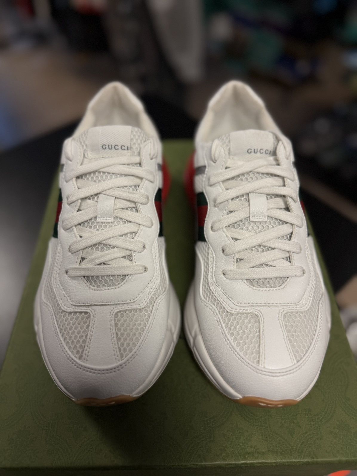 Gucci Gucci White Red Rhyton Shoes Size 7.5G/8US Size US 8 / EU 41 - 10 Thumbnail