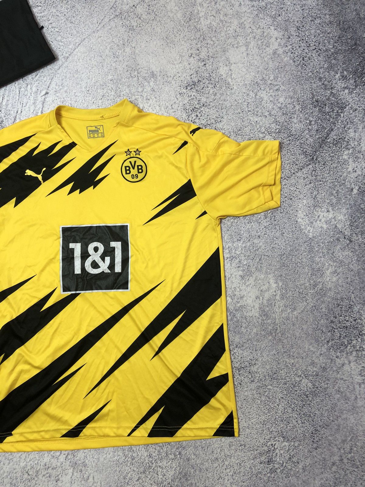 Vintage Men’s soccer jersey BvB vintage puma Size US XL / EU 56 / 4 - 2 Thumbnail