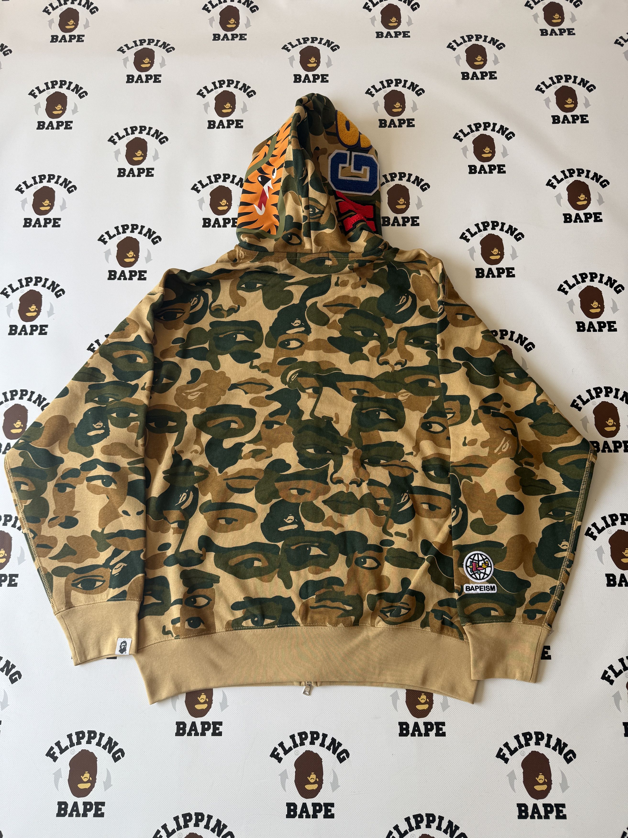 Bape × KidSuper BAPE X KIDSUPER CAMO SHARK FULL ZIP HOODIE Size US XL / EU 56 / 4 - 2 Thumbnail
