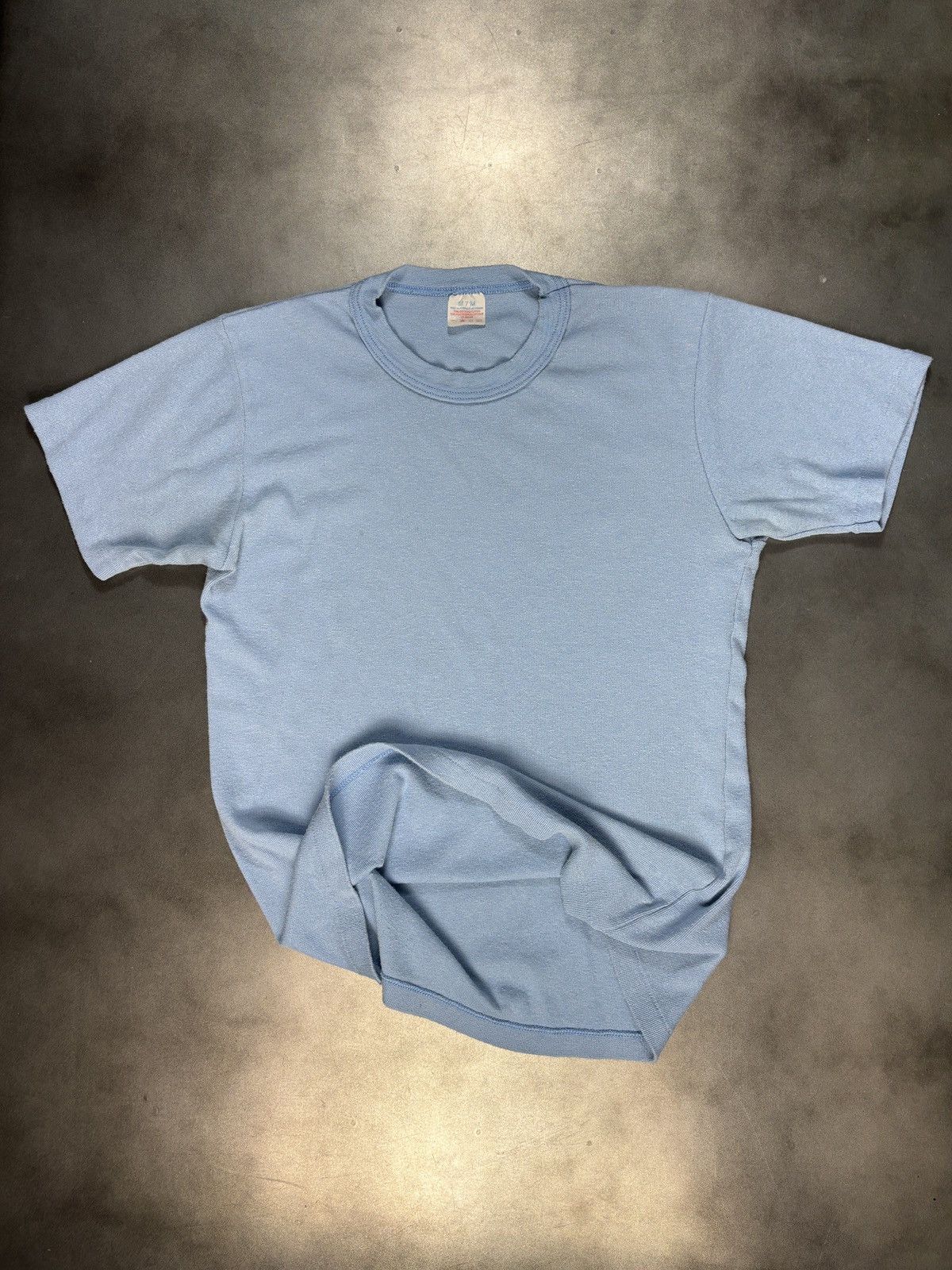 Vintage Vintage Blank T-Shirt 80s Workwear Surplus Stretch 50/50 Men Size US S / EU 44-46 / 1 - 10 Thumbnail