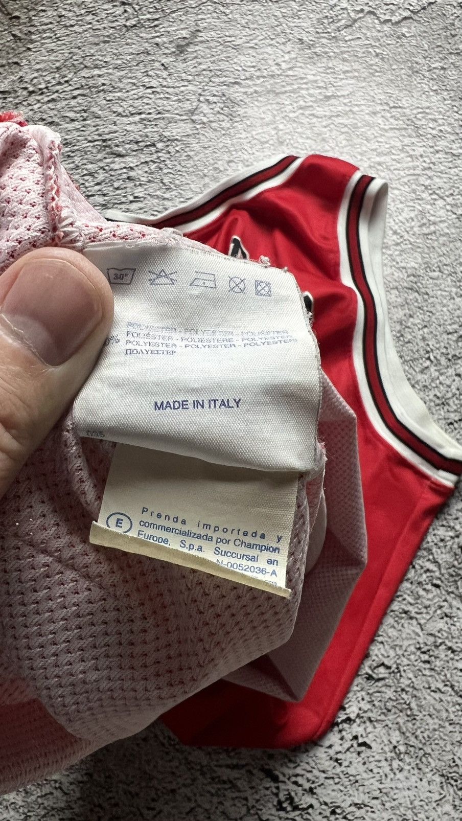 Champion VTG 90’s Chicago Bulls NBA Tyson Chandler champion jersey Size US XL / EU 56 / 4 - 10 Thumbnail