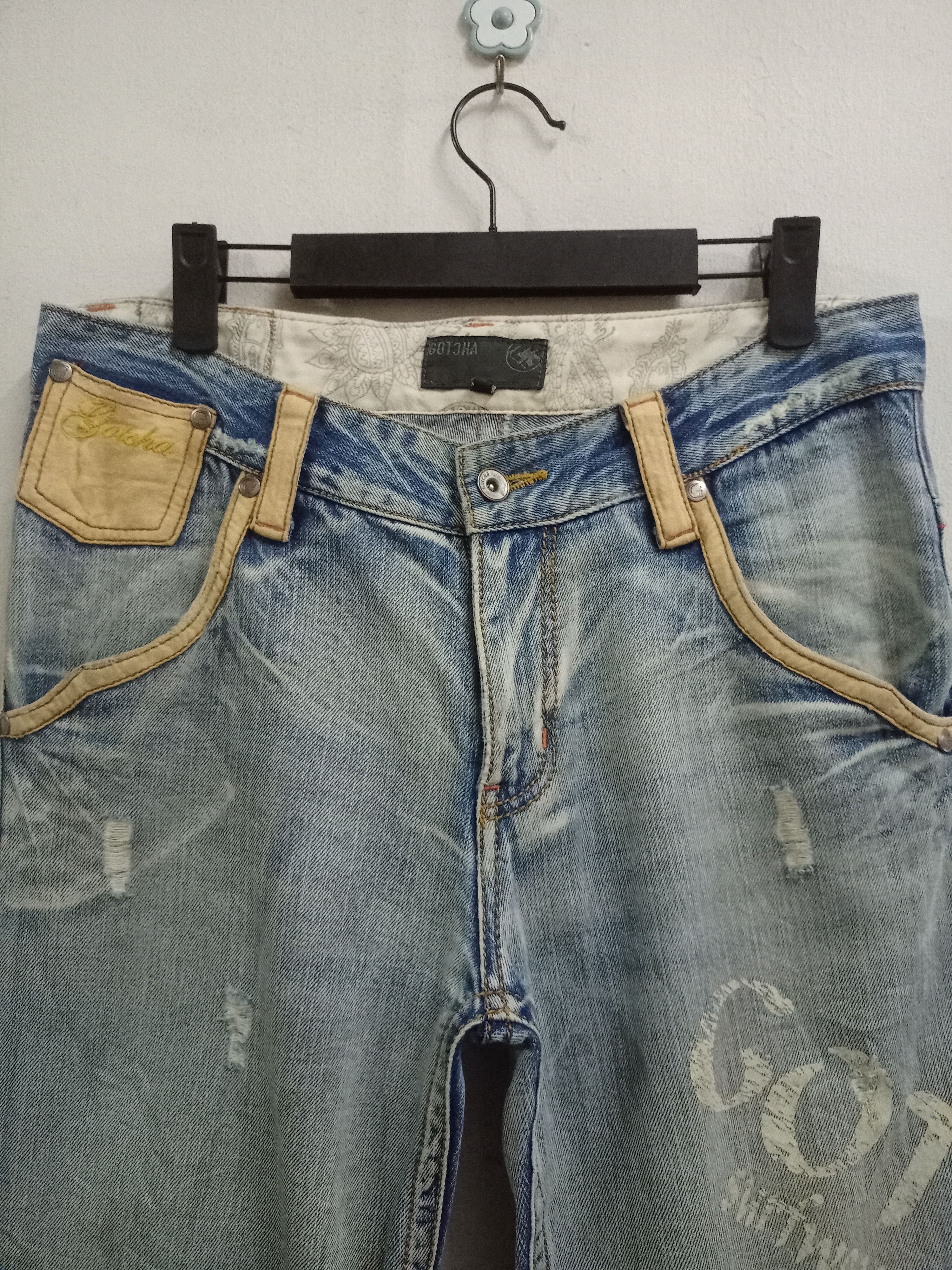 Gotcha × Japanese Brand Vintage Japanese Gotcha Distressed Spiral Baggy Jeans Size US 31 - 4 Thumbnail