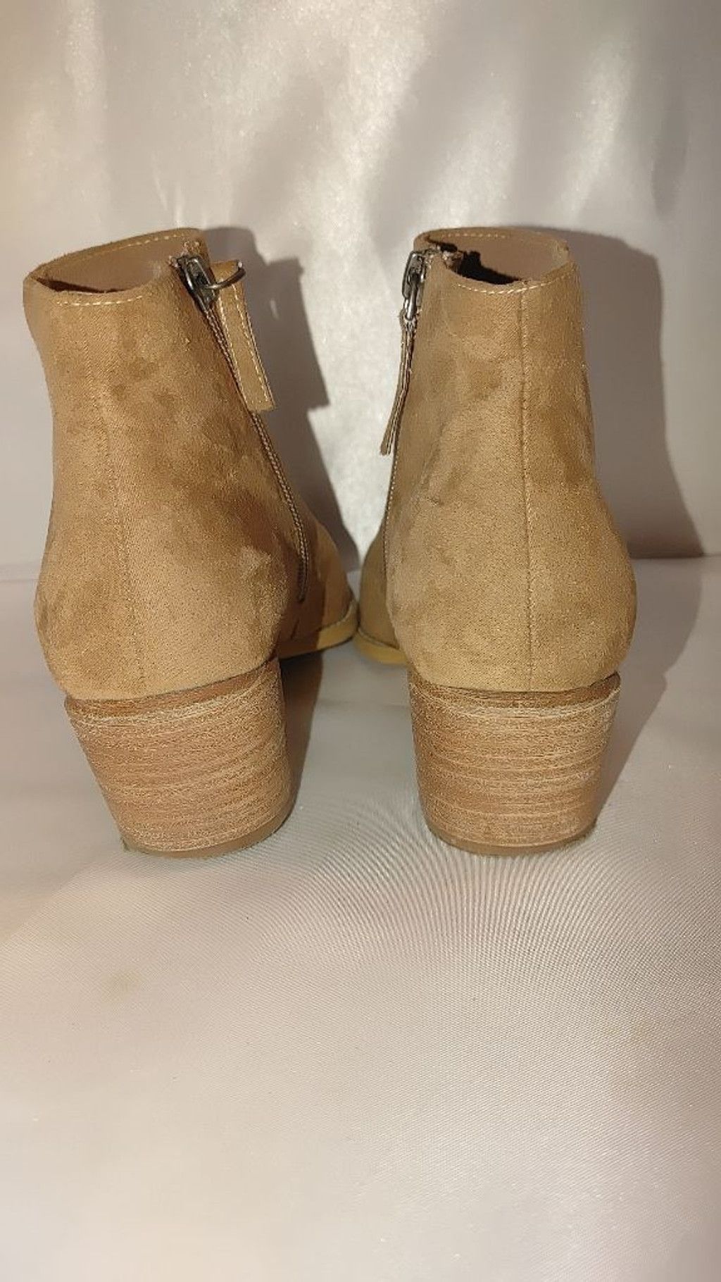 Linea Linea Paola Windy Snip Booties Size 7 Size US 7 / IT 37 - 7 Thumbnail