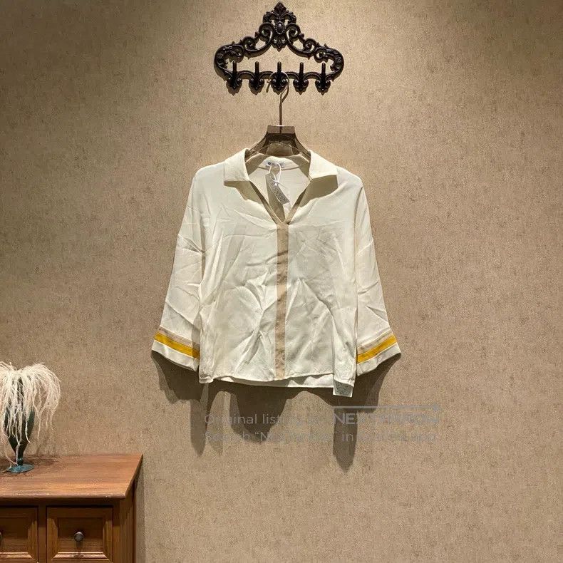 Loro Piana Loro Piana Beige V Neck Shirt Size XS / US 0-2 / IT 36-38 - 1 Thumbnail