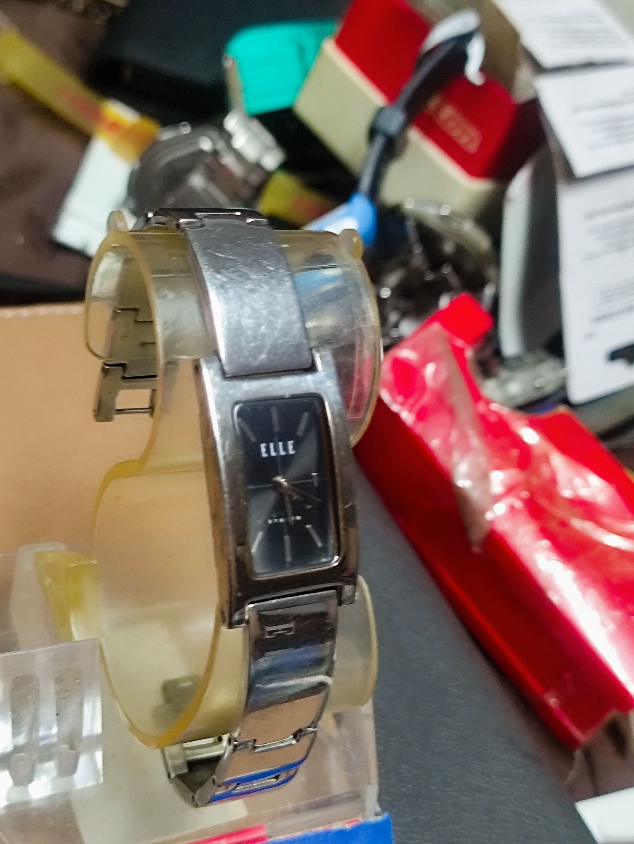 Vintage Vintage 💥 ELLE QUARTZ WATCH (JAPAN MADE) Size ONE SIZE - 4 Thumbnail