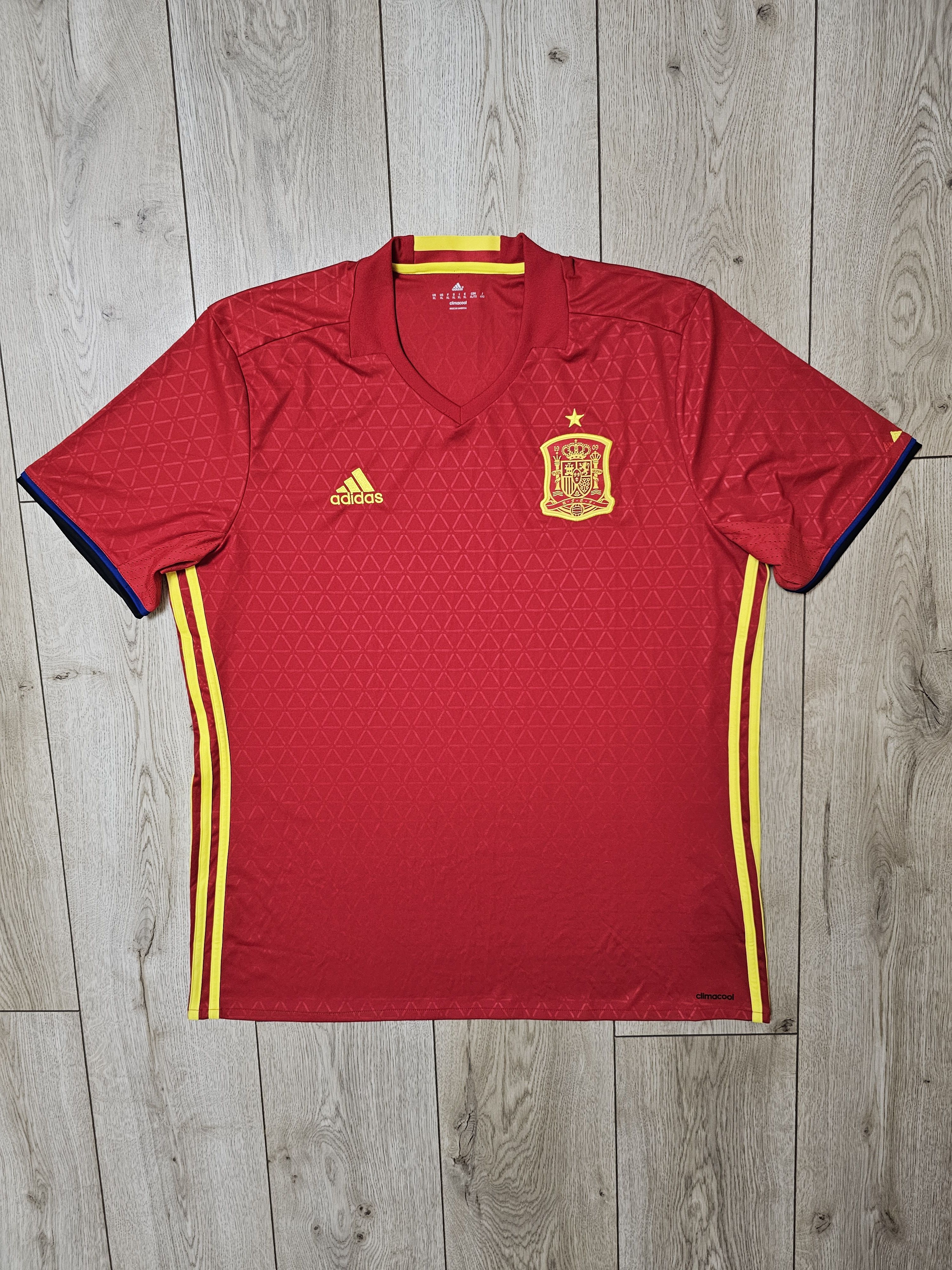 Adidas SPAIN 2015 2016 HOME ESPANIA FOOTBALL SHIRT SOCCER JERSEY Size US XL / EU 56 / 4 - 1 Thumbnail