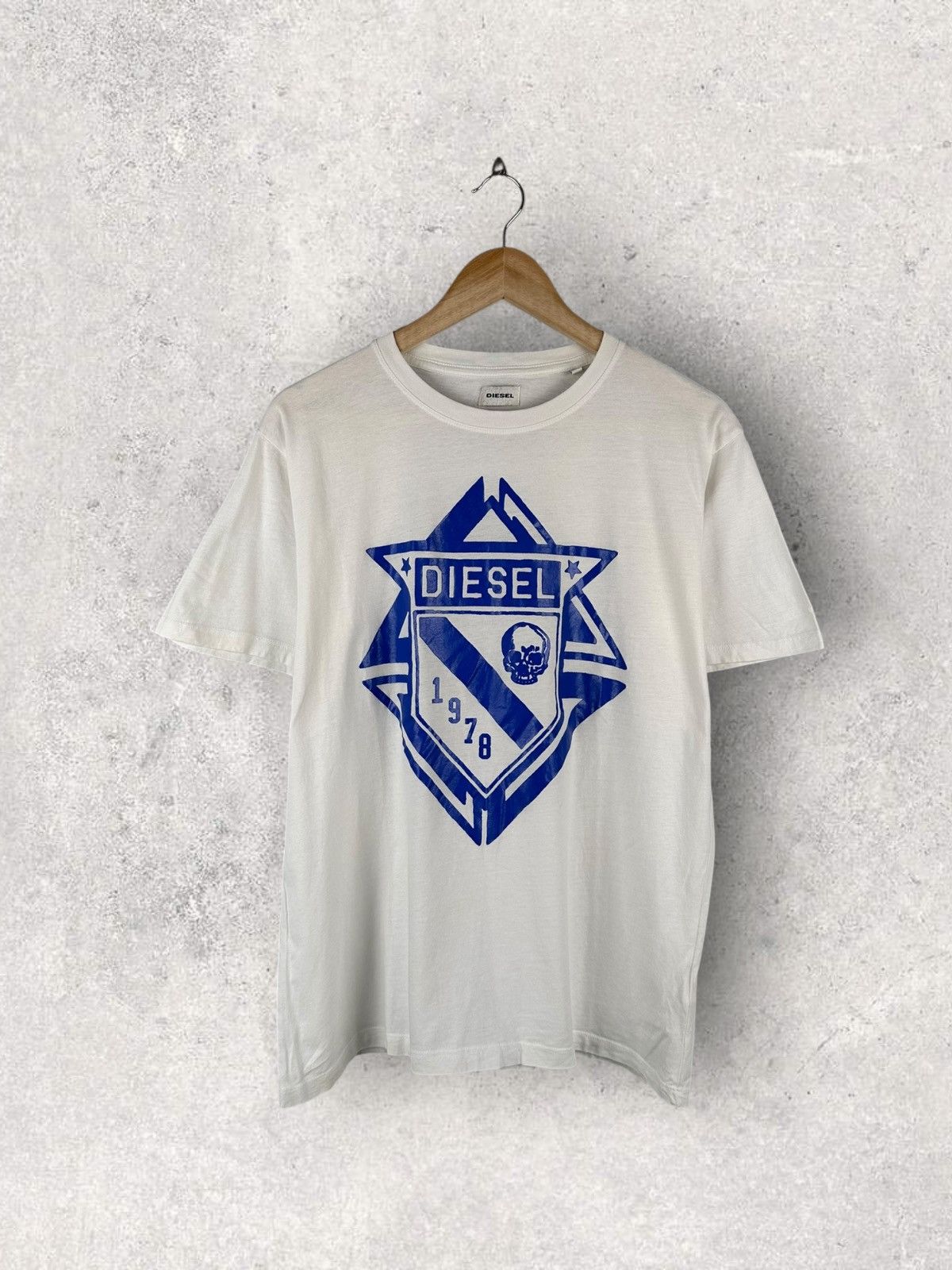 Diesel Diesel Box Logo Skull Tee Size US XL / EU 56 / 4 - 1 Thumbnail