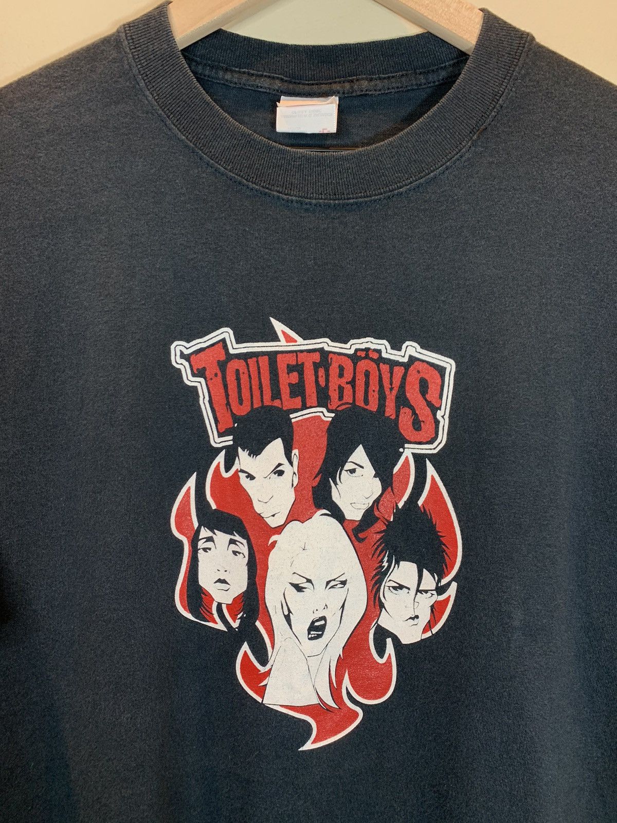 Band Tees × Vintage *RARE* Vintage 90’s Toilet Böys Band Art Music Rock T-Shirt Size US L / EU 52-54 / 3 - 3 Thumbnail
