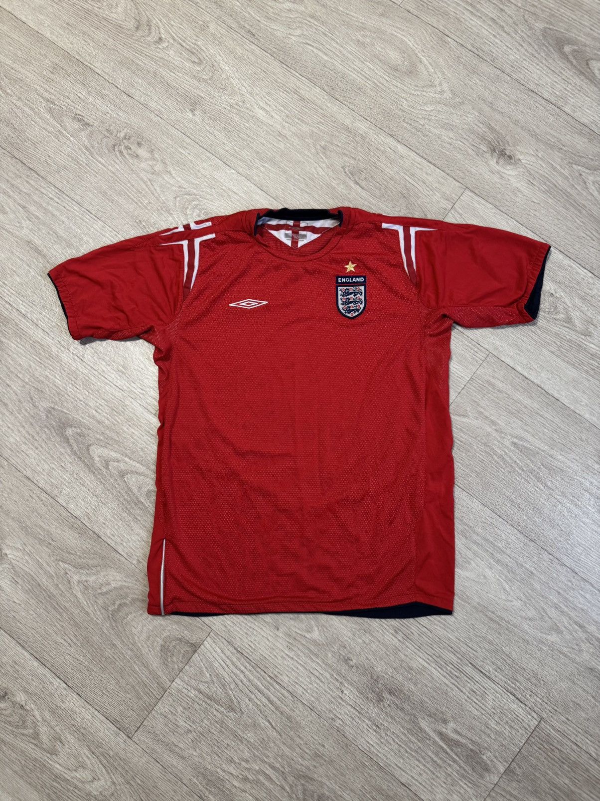 Umbro 🔷Vintage Umbro England 2004/06 Boy Soccer jersey🔷 Size US S / EU 44-46 / 1 - 1 Thumbnail