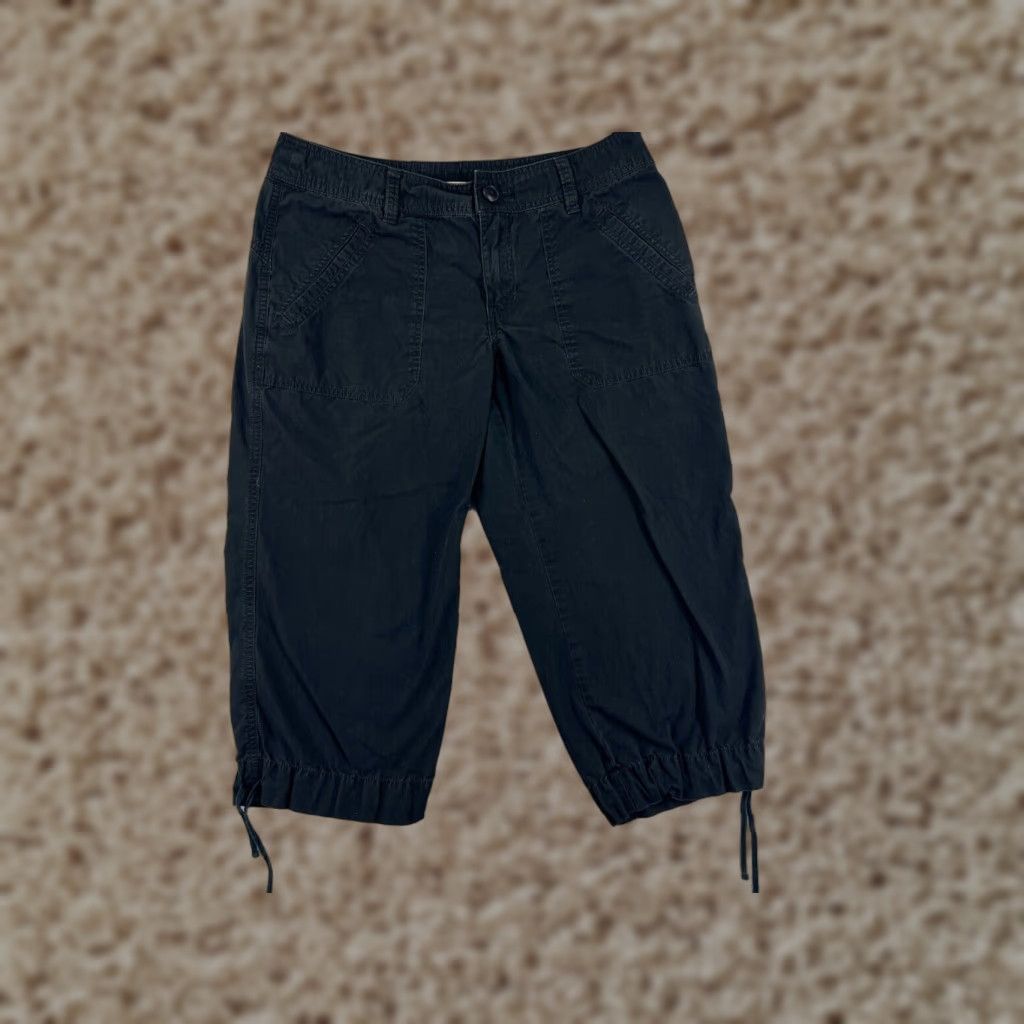 Izod IZOD Pants Capri Womens 6 Black 100% Cotton Knit Straight - Regular Fit, Inseam 20" | Women’s Casual/Workwear - IZOD Brand Womens Clothing Size 28" / US 6 / IT 42 - 1 Thumbnail