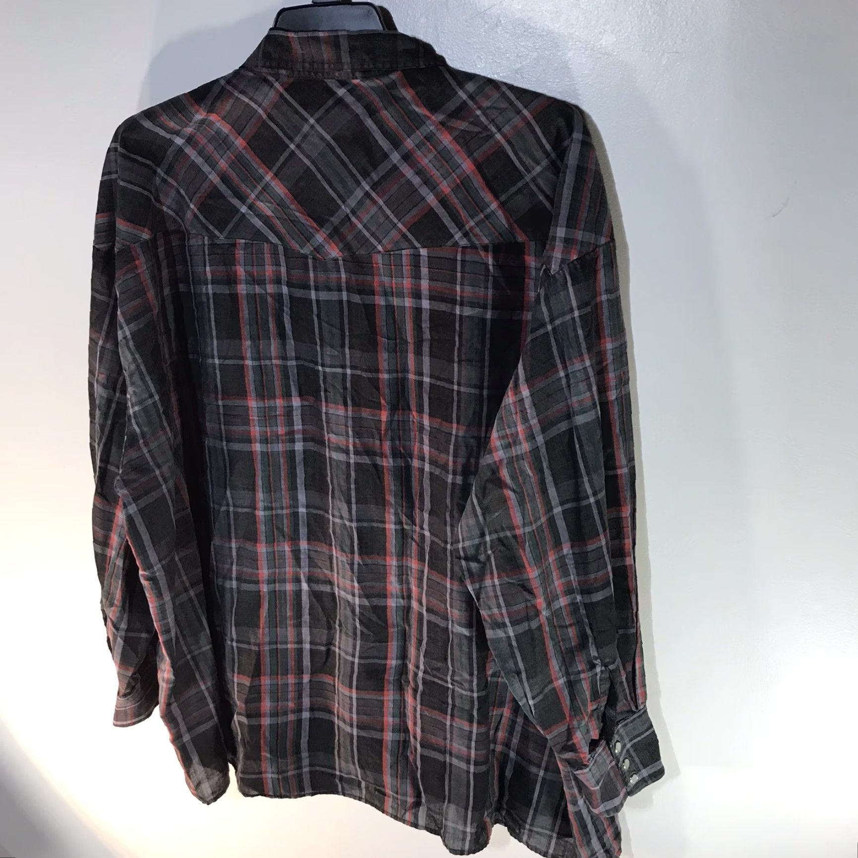 Vintage Outlaw Western Wear Shirt Multi-Plaid Pearl Snap Shirt Womens Size 3X Collared Button-Up Country of Origin China Size XXL / US 16-18 / IT 52-54 - 4 Thumbnail