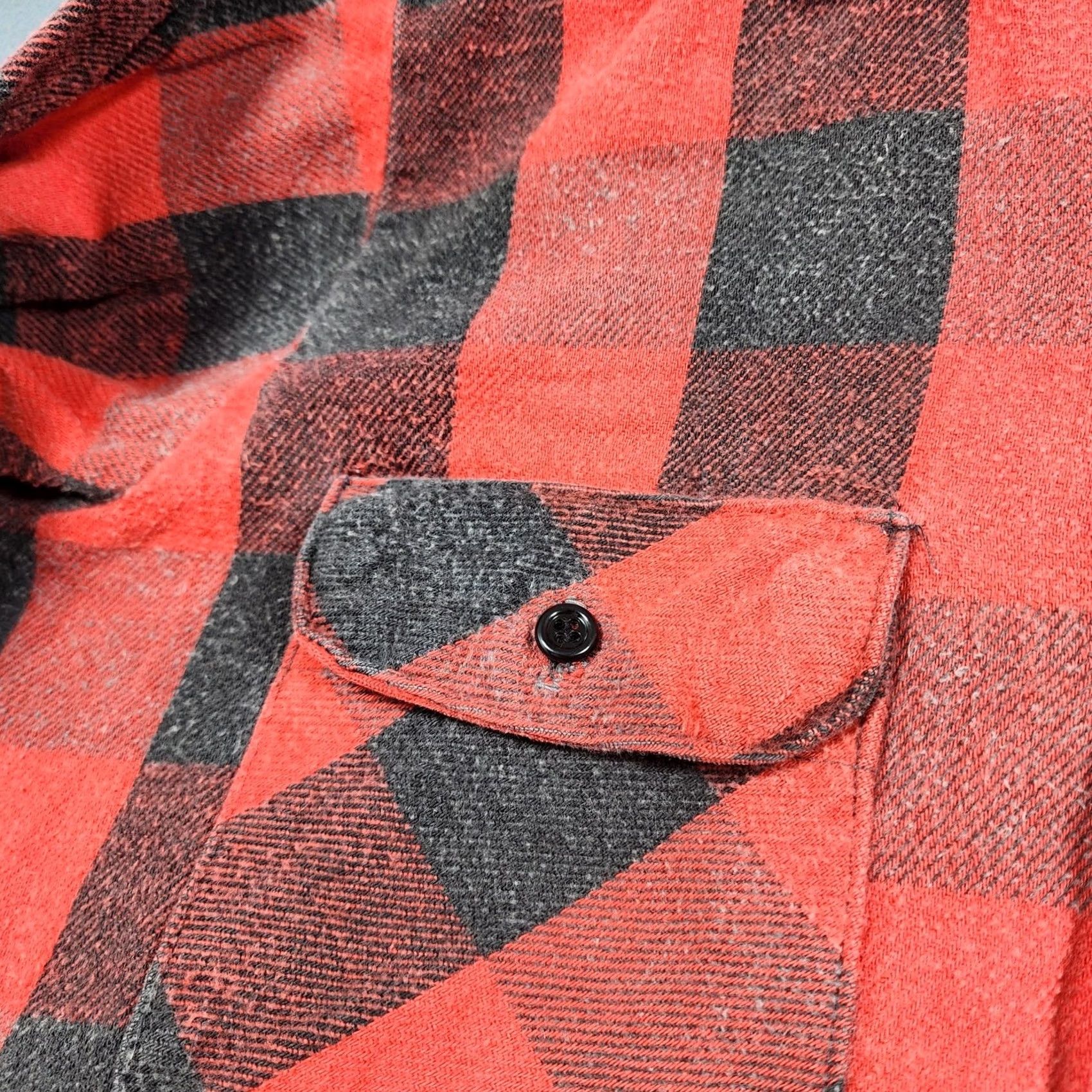 Vintage VINTAGE OshKosh Flannel Shirt Medium Buffalo Plaid Shacket Woodsman Mens Size US M / EU 48-50 / 2 - 5 Thumbnail