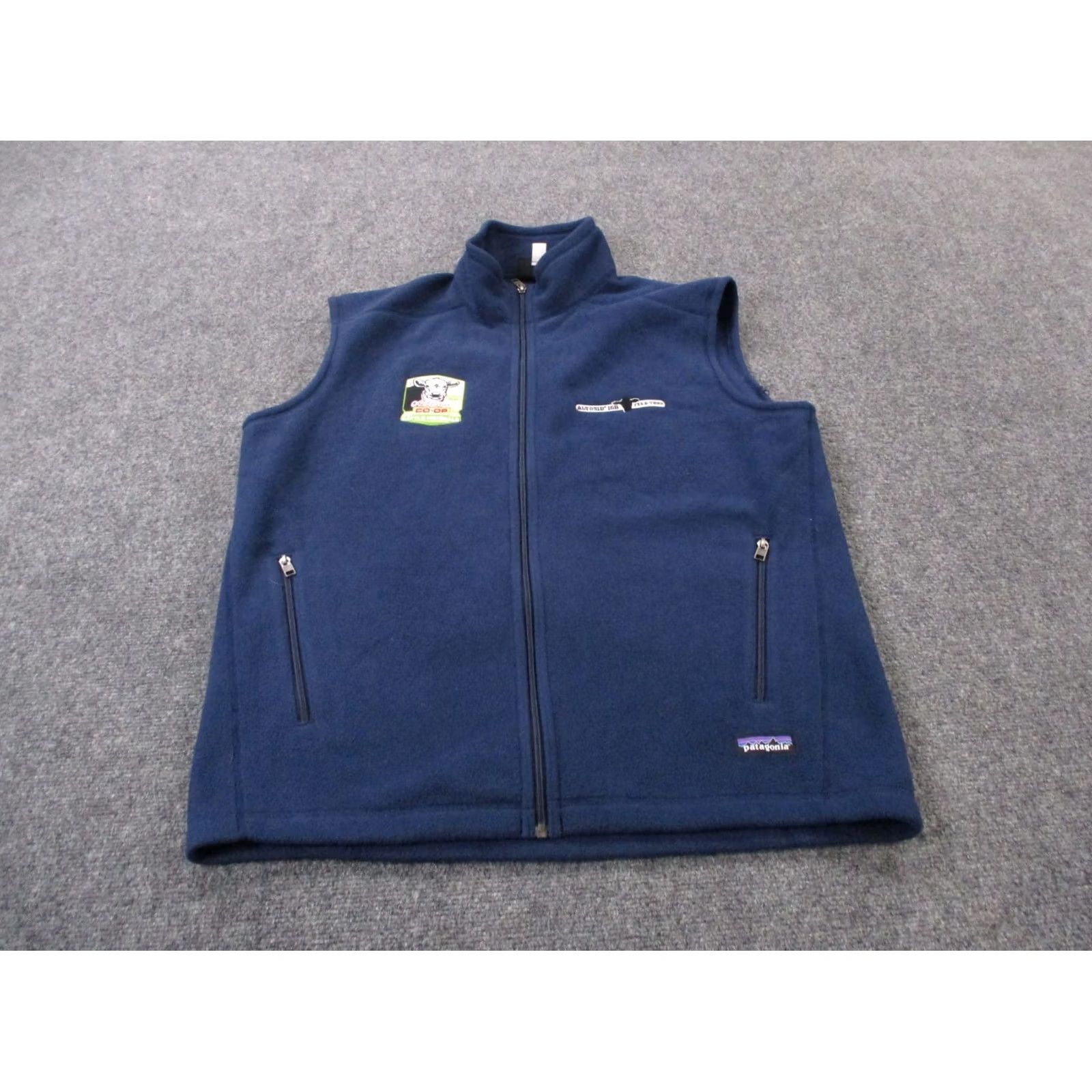 Patagonia Patagonia Vest Mens XL Blue Fleece Synchilla Zip Pockets Lightweight Windbreaker 90s Style Logo Winter Hiking Camping Adaptable Sportwear Mens Size US XL / EU 56 / 4 - 2 Thumbnail