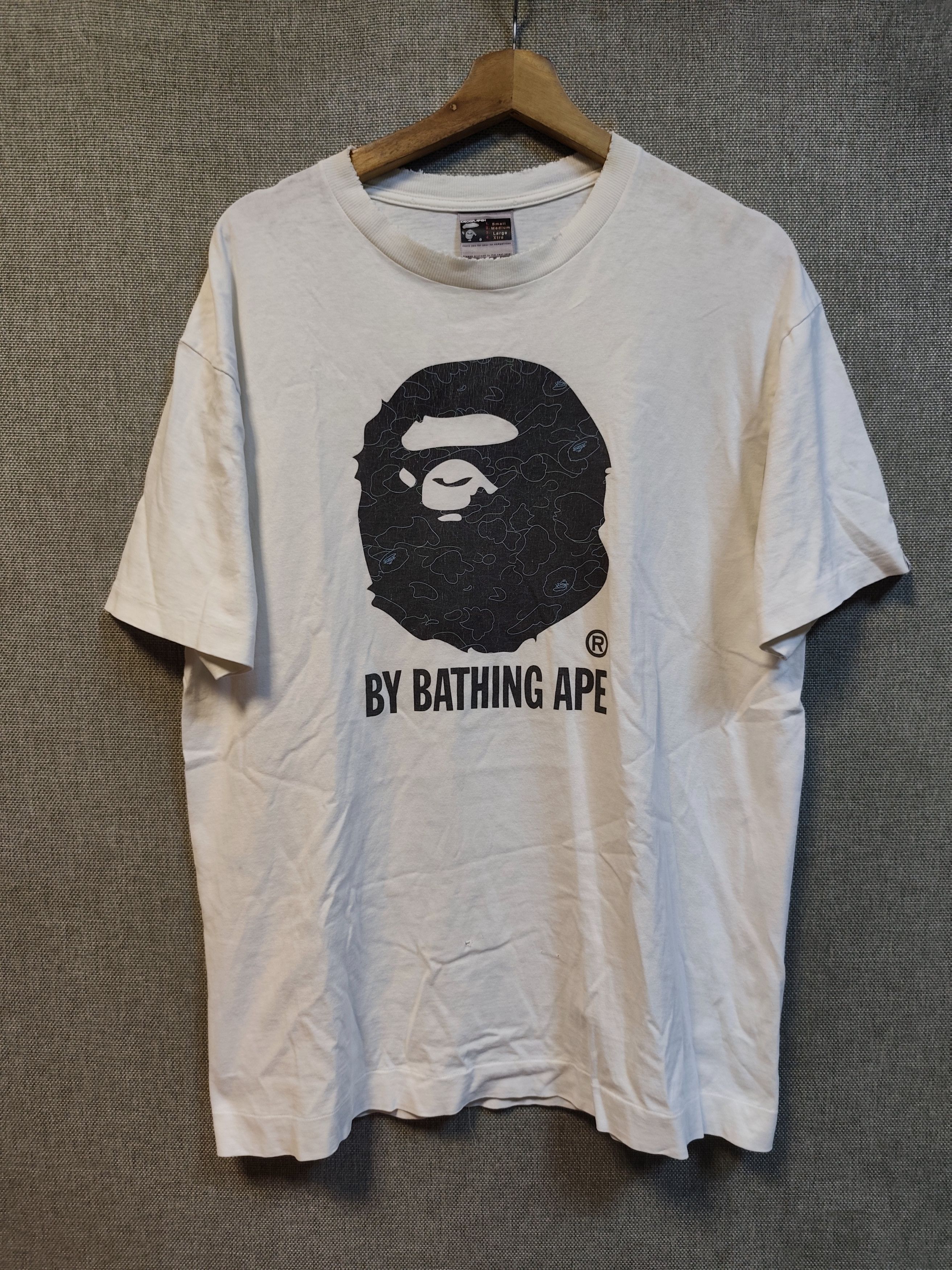 Bape × Kaws 2003 Bape x Kaws By Bathing Ape Tee Size US L / EU 52-54 / 3 - 1 Thumbnail