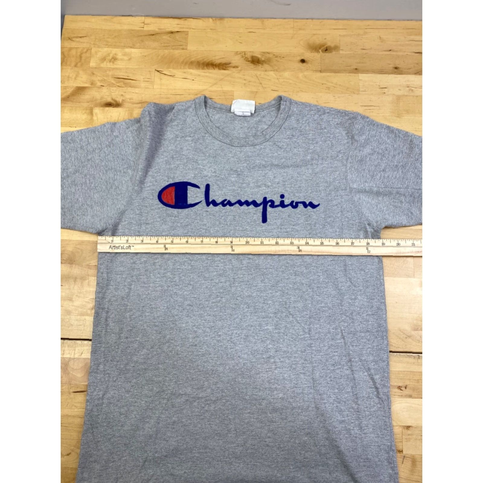 Champion VINTAGE Champion T Shirt Mens M Gray Velvet Logo Short Sleeve Casual 10542 Size US M / EU 48-50 / 2 - 5 Thumbnail