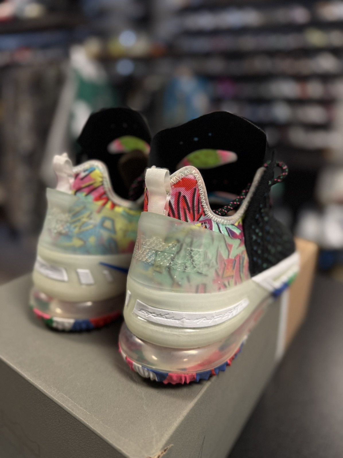Nike Lebron XV||| Basketball Shoes Size 10 Men’s W Box Size US 10 / EU 43 - 11 Thumbnail