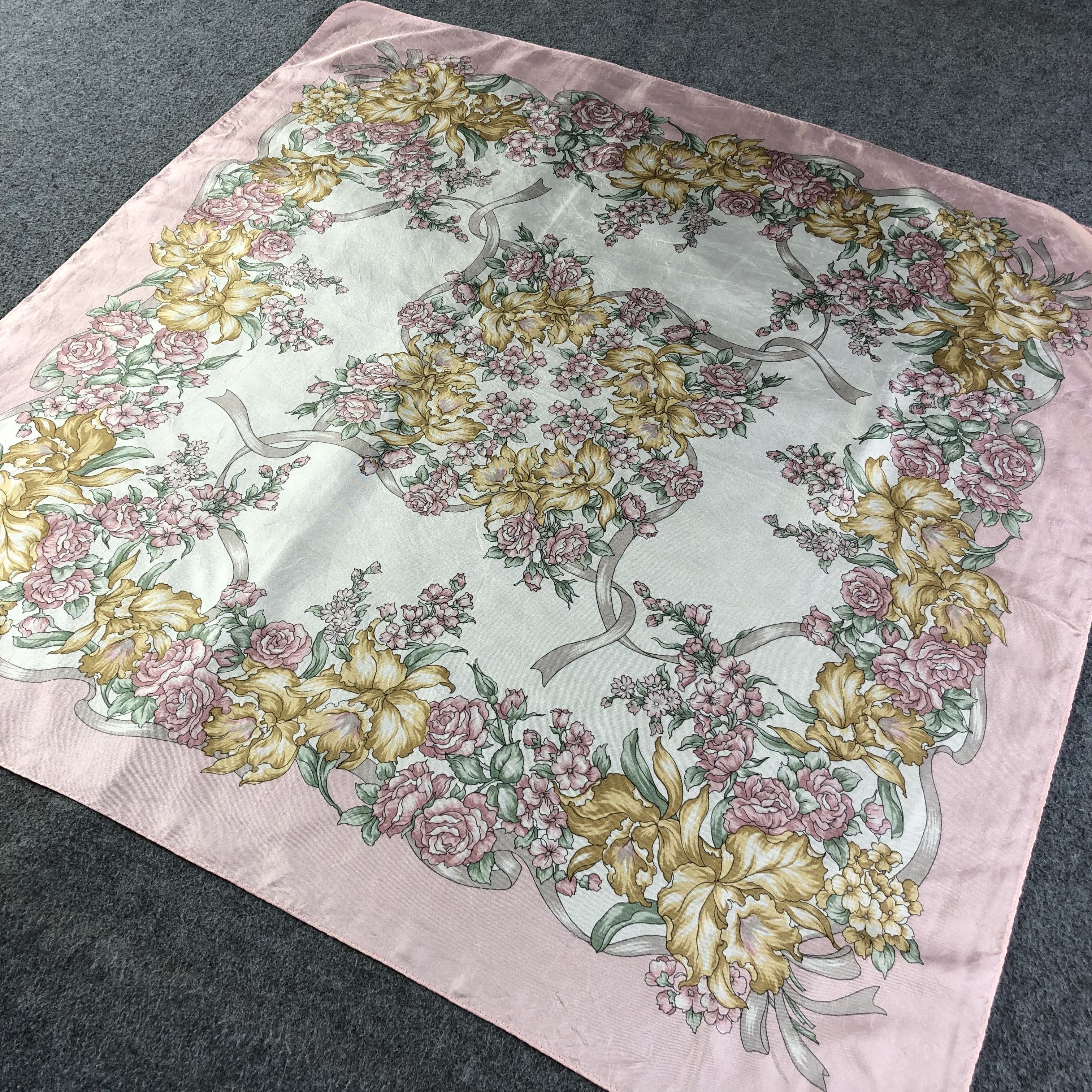 Japanese Brand Luxury Floral Silk Scarf M518 Size ONE SIZE - 2 Thumbnail