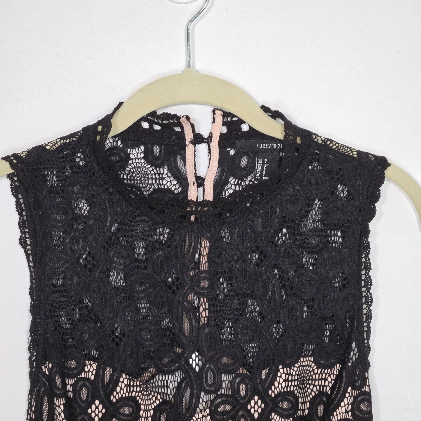 Forever 21 Black Dress With Lace Detail Size Small Size S / US 4 / IT 40 - 3 Thumbnail