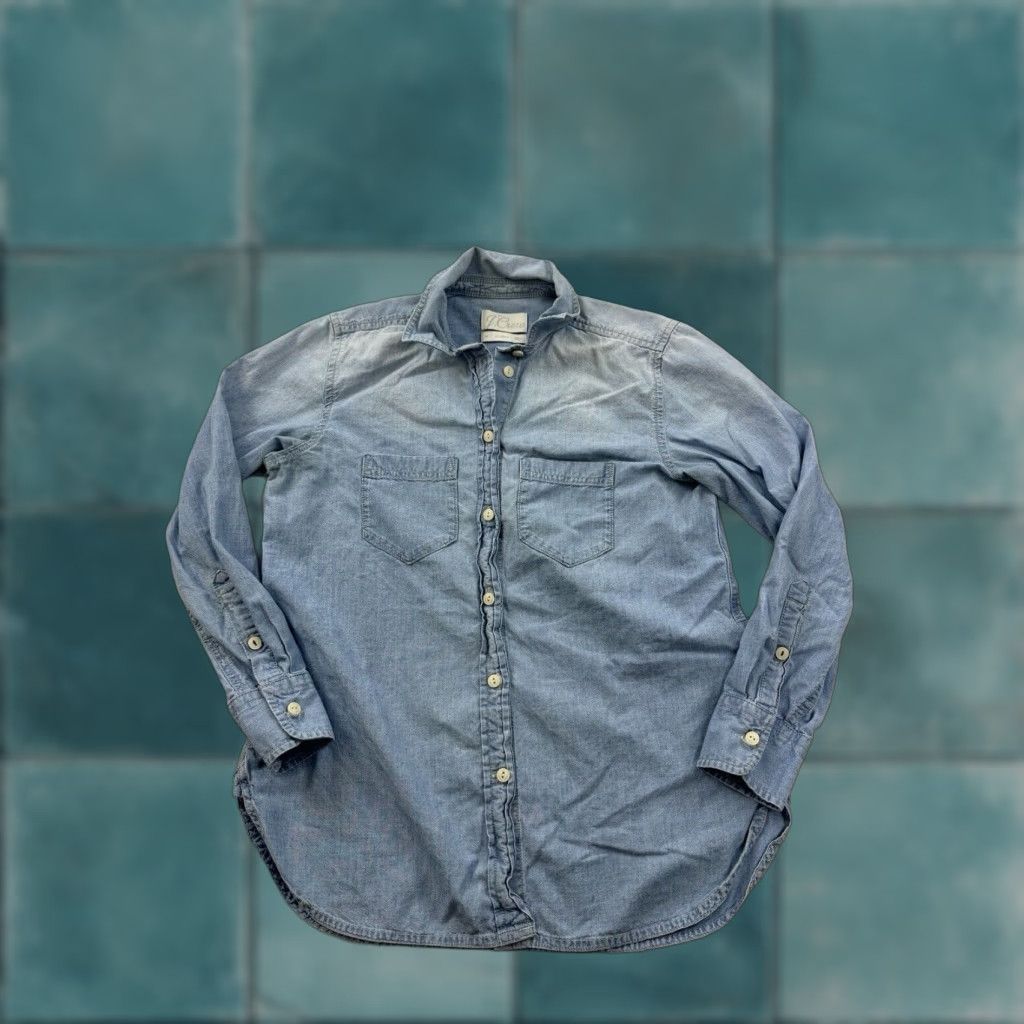J.Crew J.Crew Shirt Womens 2P Petite Blue Chambray Button Up Size XS / US 0-2 / IT 36-38 - 1 Thumbnail