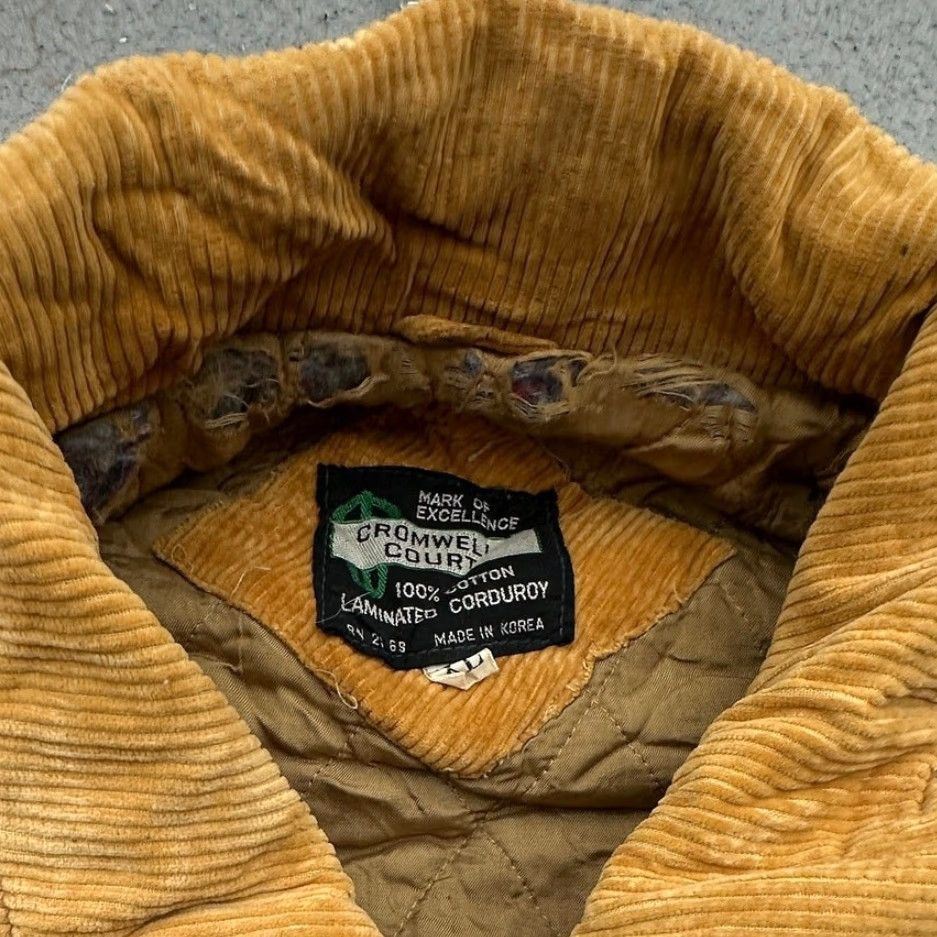 Vintage VINTAGE Cromwell Court Laminated Corduroy Bomber Jacket Mens XL Brown Quilt Lined UTF Full Zip 70s 80s Fall Winter Travel Workwear Size US XL / EU 56 / 4 - 2 Thumbnail