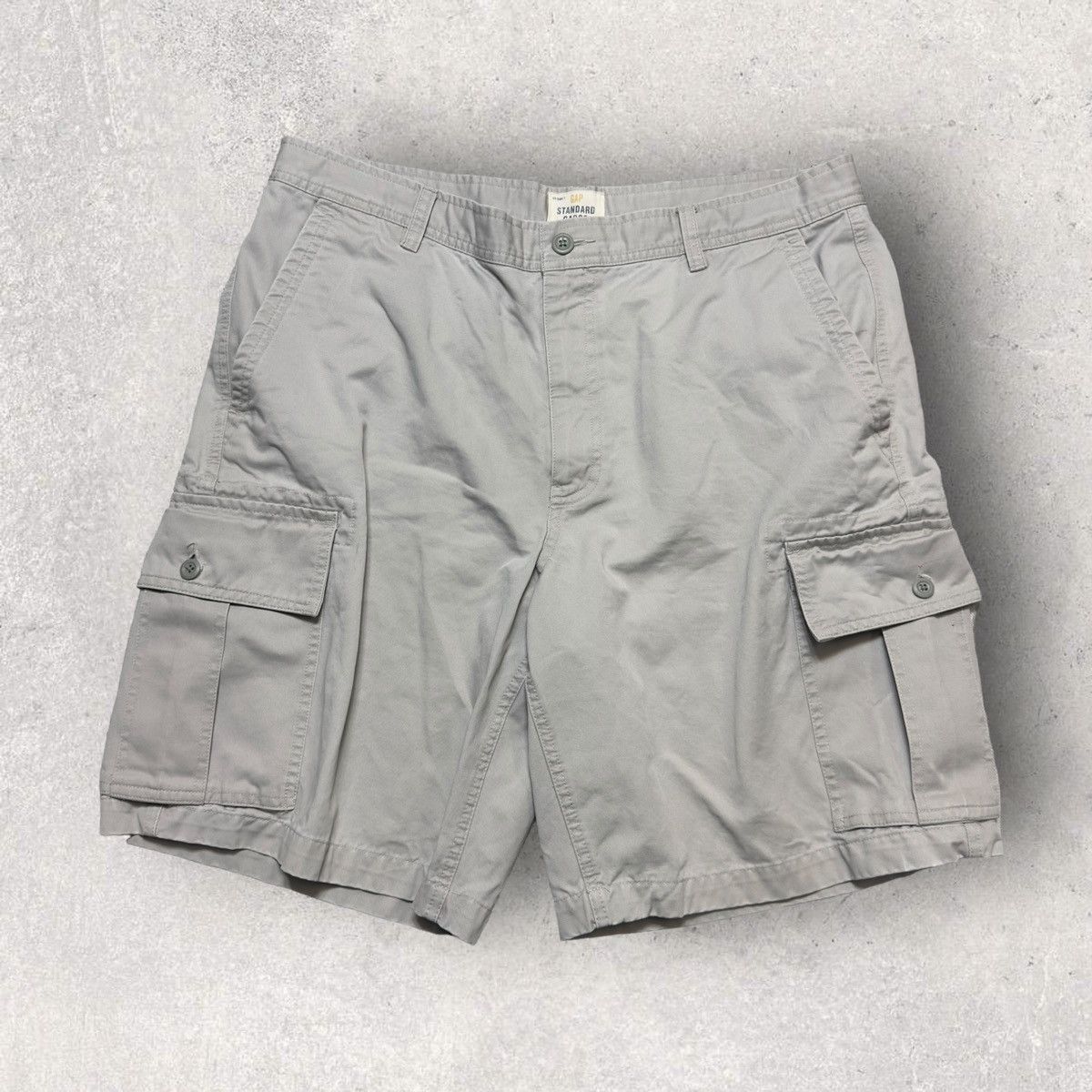Gap × Vintage Vintage GAP cargo shorts Size US 36 / EU 52 - 1 Thumbnail