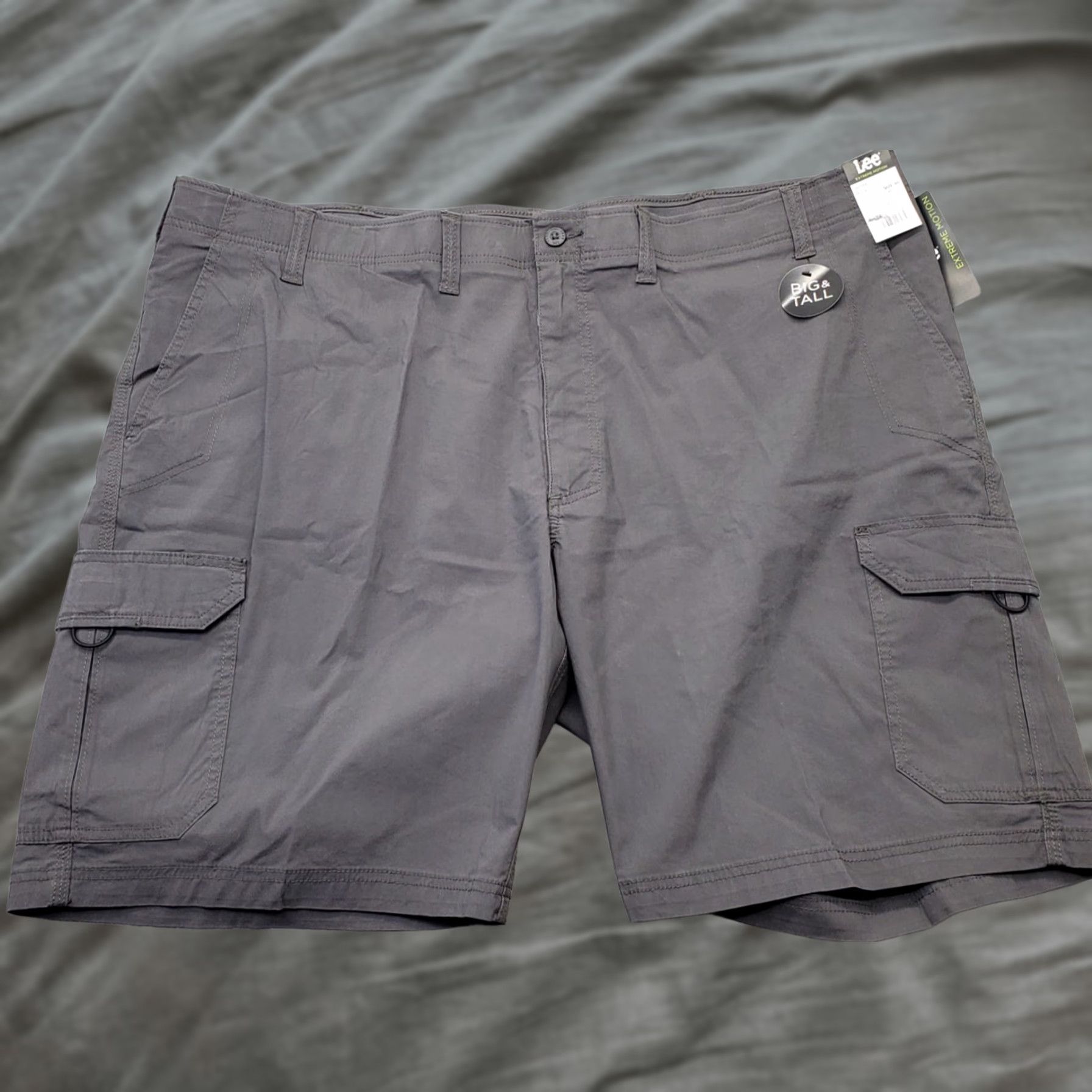 Lee Lee Mens Cargo Shorts 50 Gray Extreme Motion Relaxed Fit Cargo Pocket Cotton Flat Front Waistband 10.25 Inseam Size US 34 / EU 50 - 1 Thumbnail