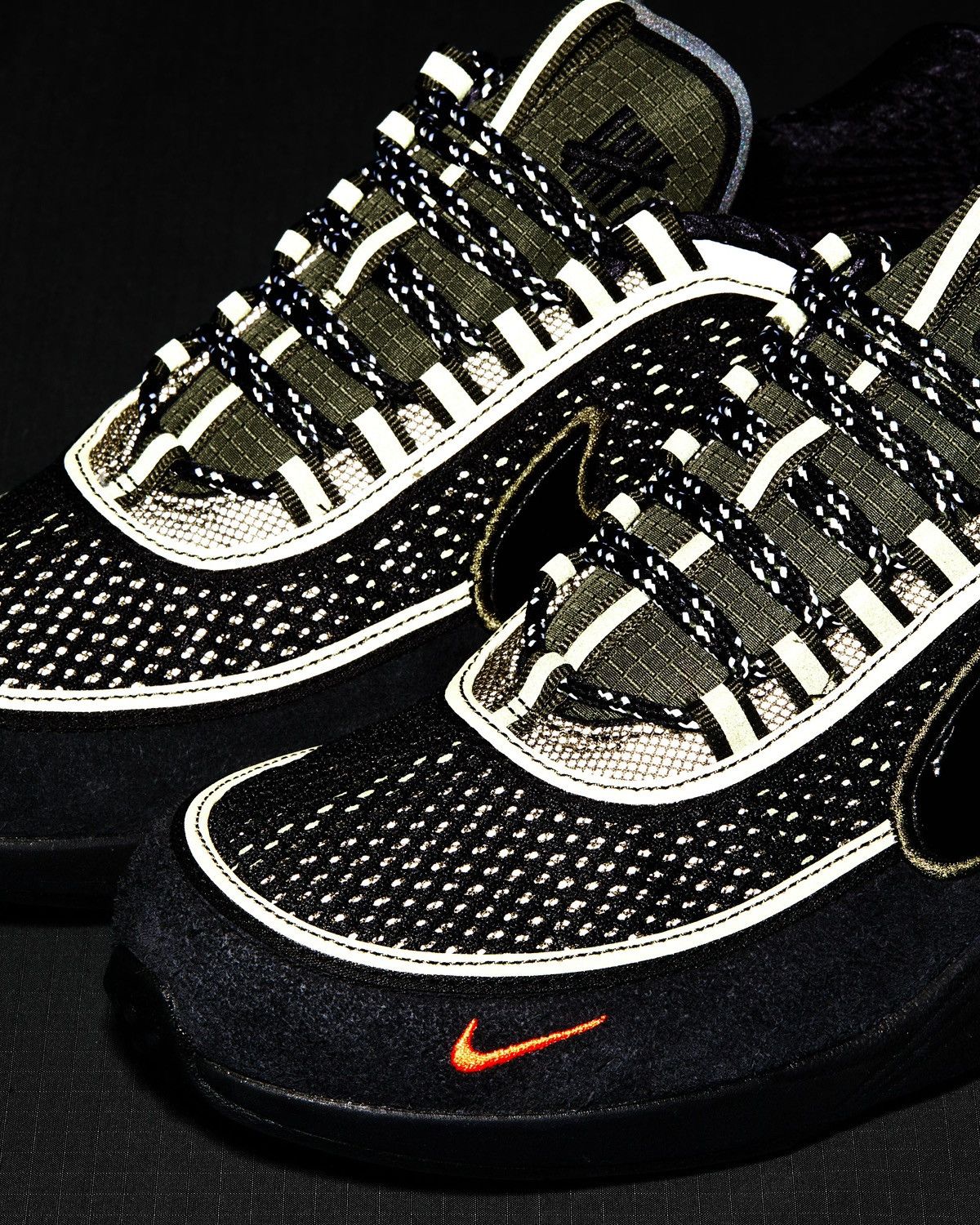 Nike × Undefeated Nike Air Zoom Spiridon Undefeated Cargo Khaki Size US 9.5 / EU 42-43 - 2 Thumbnail