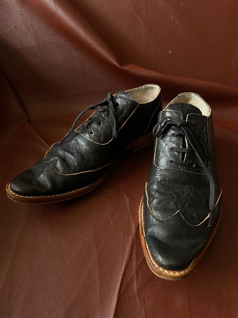 Comme des Garcons Comme des Garçons size 22 Pointed leather shoes in black Size US 7 / EU 40 - 1 Thumbnail