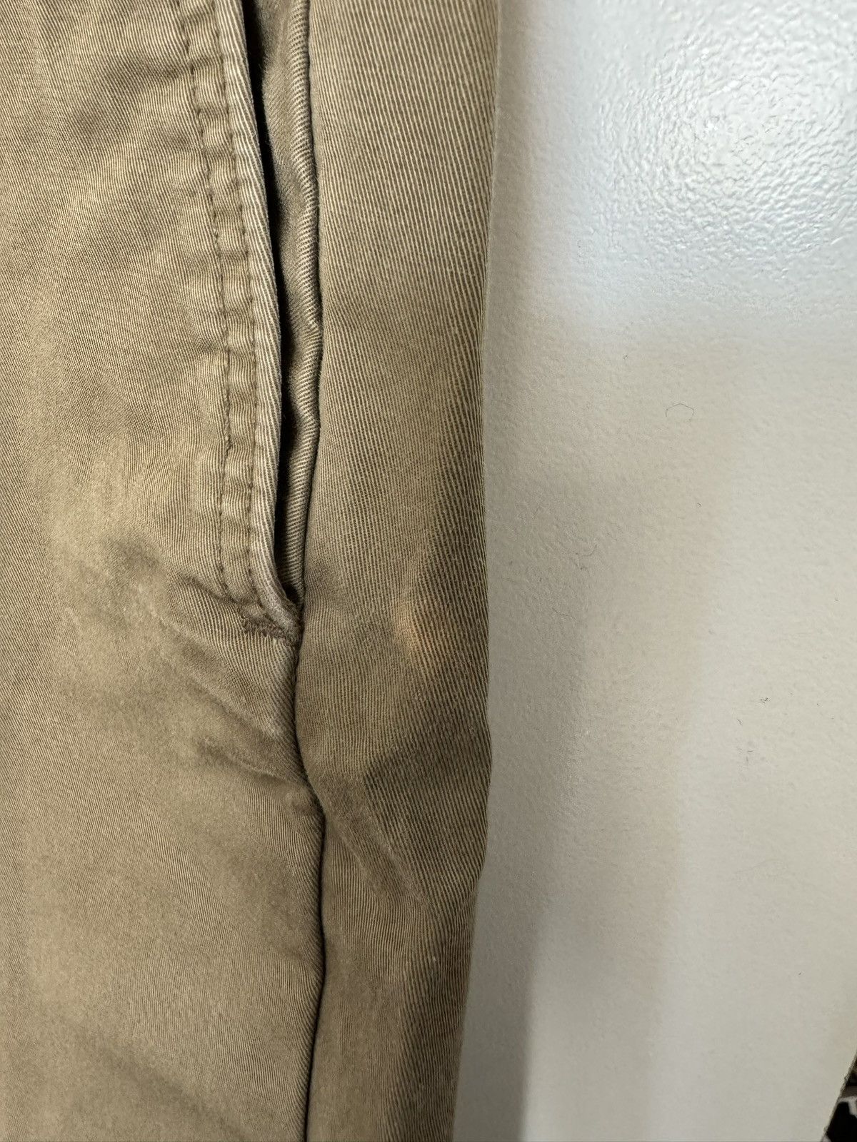 Levi's Levi’s Khaki Shorts Size US 33 - 5 Thumbnail