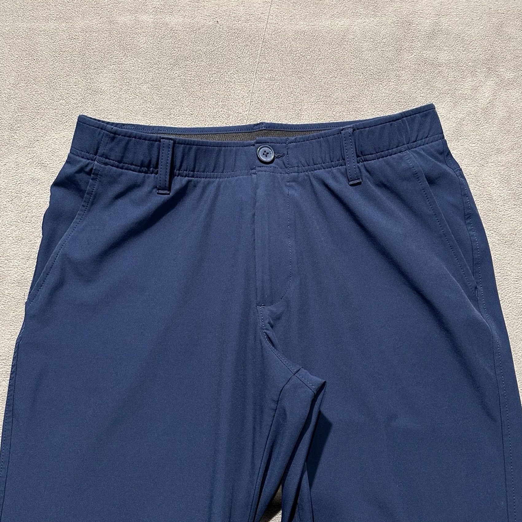Under Armour Under Armour Golf Pants Mens 34x34 Blue Stretch Khakis Regular Inseam 34 EUC Size US 34 / EU 50 - 3 Thumbnail