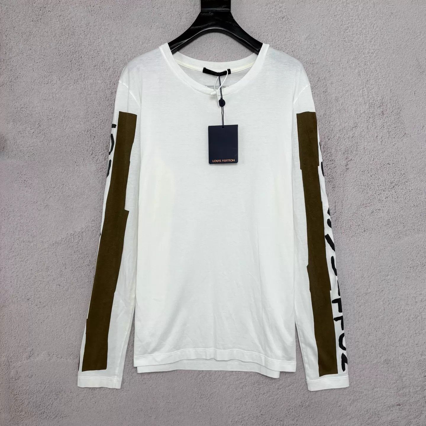 Louis Vuitton LV Graffiti Slogan Longsleeve XL 99 Size US XL / EU 56 / 4 - 1 Thumbnail