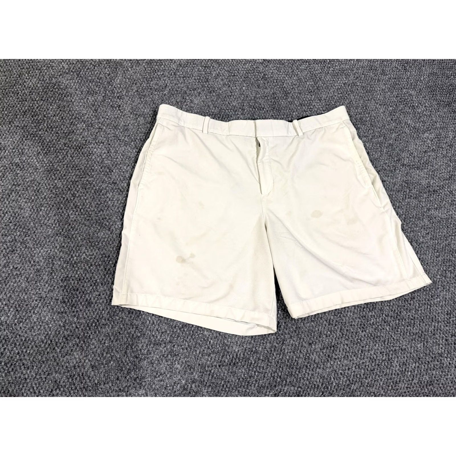 Nike Nike Golf Shorts Mens 38 Beige 9 Inch Stretch Microfiber Athletic Pockets Golf Size US 38 / EU 54 - 2 Thumbnail