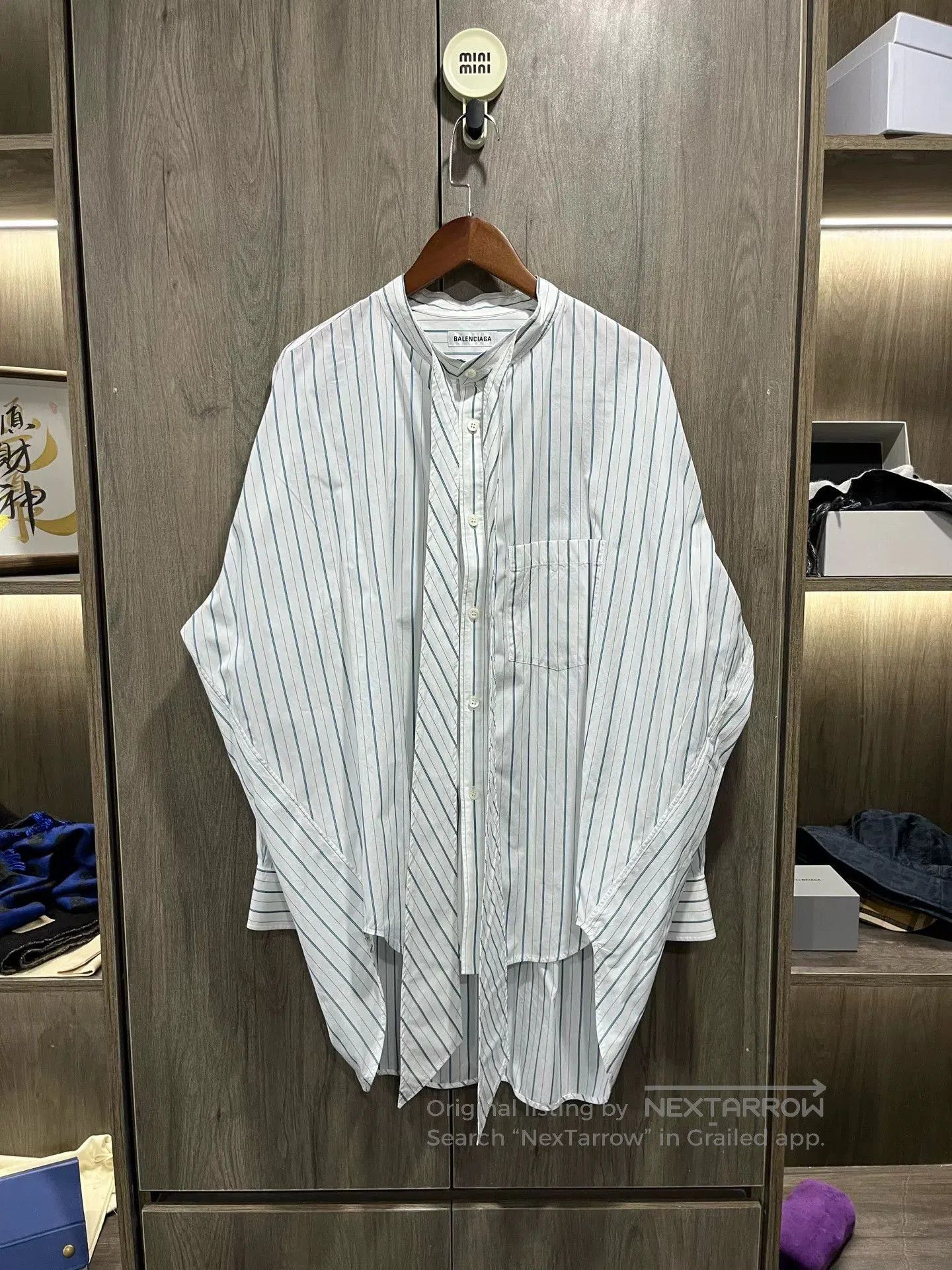 Balenciaga Balenciaga White Striped Logo Bow Cotton Shirt. Size XS / US 0-2 / IT 36-38 - 1 Thumbnail