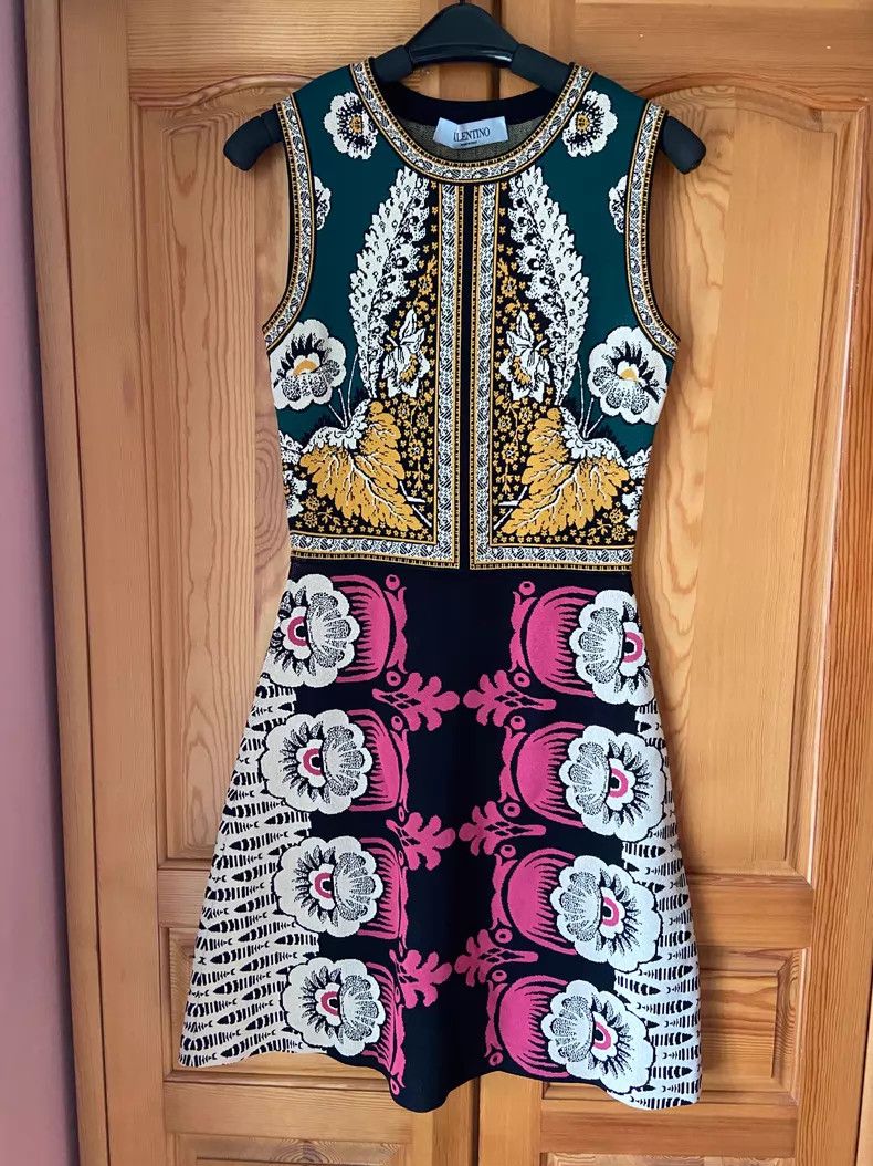 Valentino Valentino knitted dresses Size S / US 4 / IT 40 - 2 Thumbnail