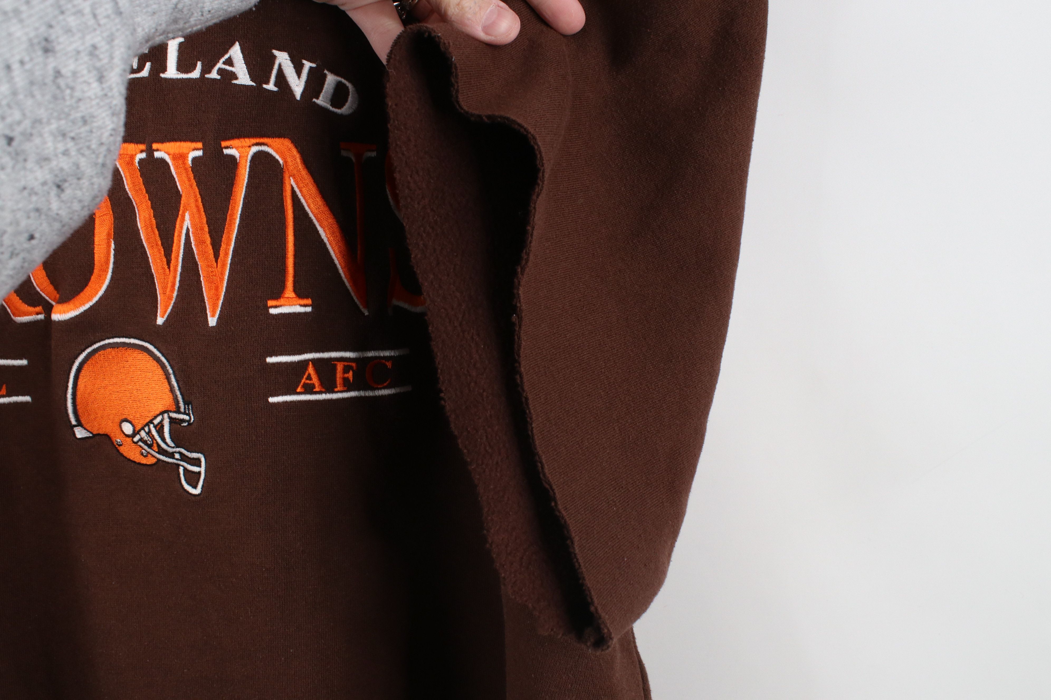 Vintage Vintage 90s Cleveland Cut Off Short Sleeve Sweatshirt Size US XL / EU 56 / 4 - 7 Thumbnail