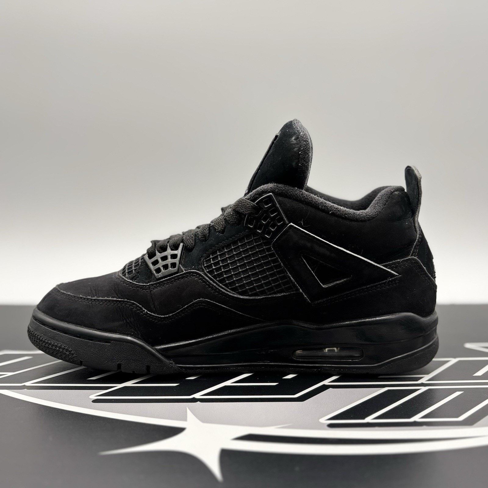Jordan Brand Size 8.5 - Jordan 4 Retro Mid Black Cat Size US 8.5 / EU 41-42 - 4 Thumbnail