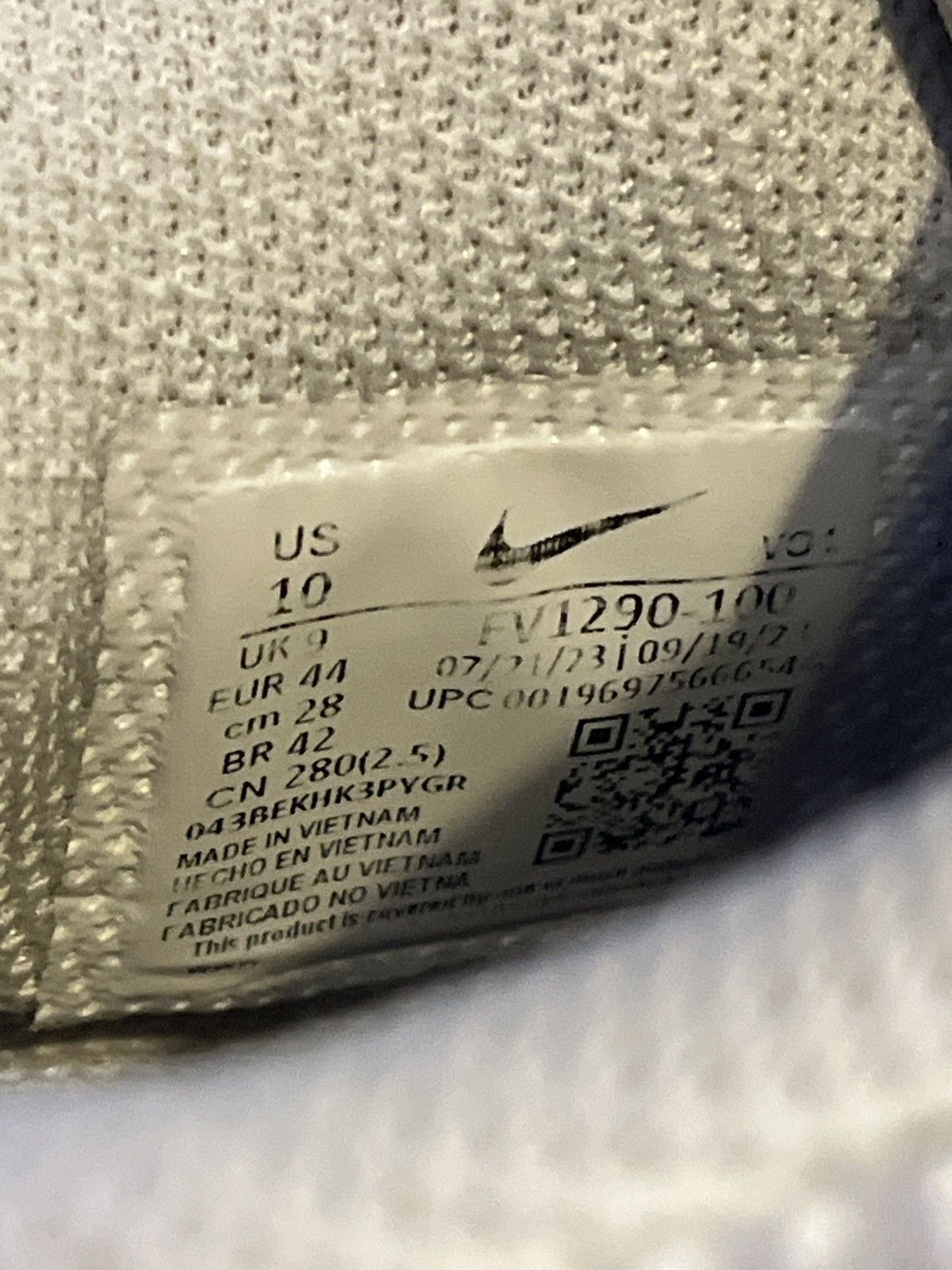 Nike Nike Men's Basketball Shoe Ja 1 Color: White/Metallic Gold Size US 10 / EU 43 - 8 Thumbnail