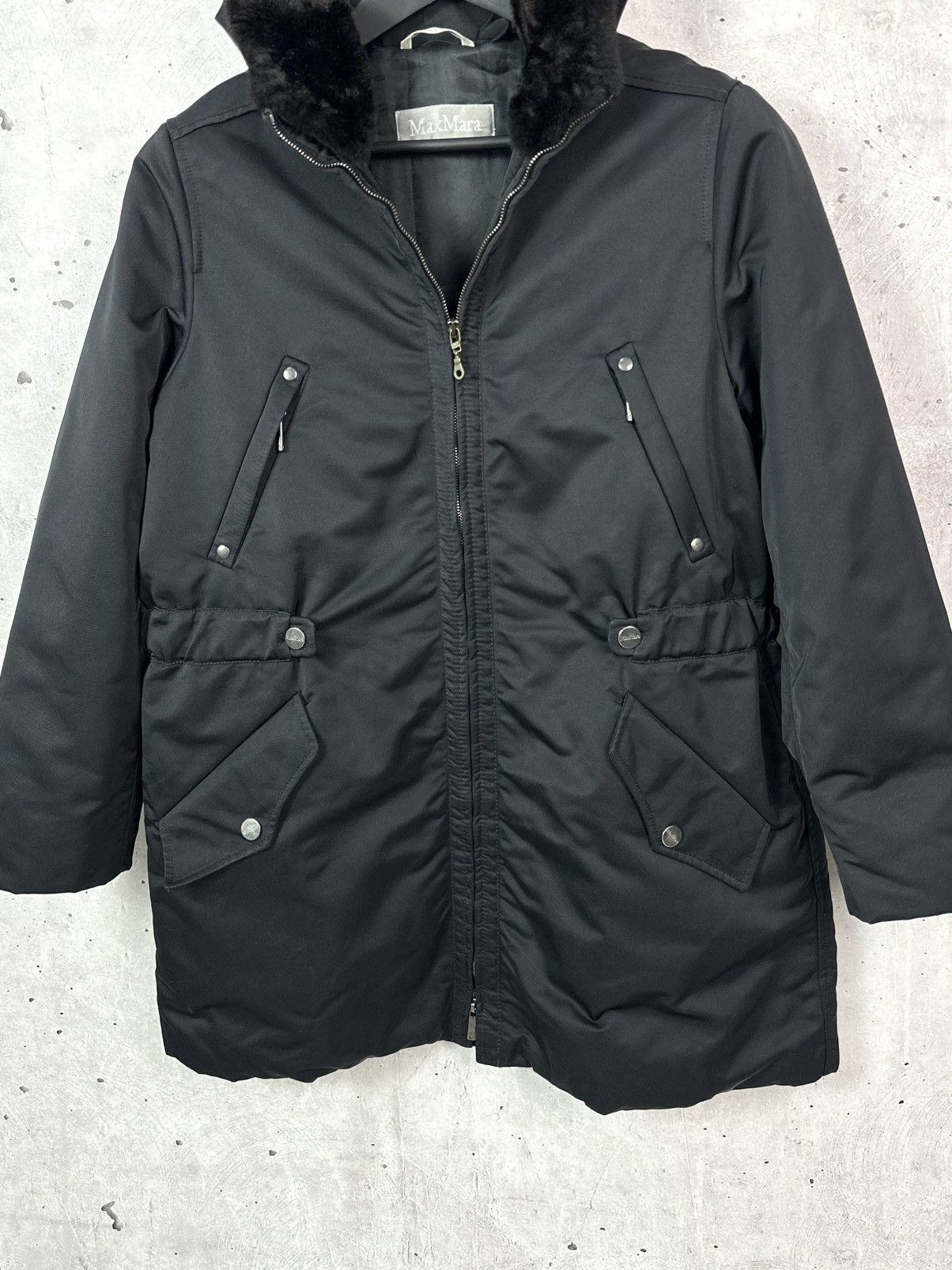 Max Mara Max Mara Multipocket Insulated Hooded With Fur Womens Jacket Size M / US 6-8 / IT 42-44 - 5 Thumbnail