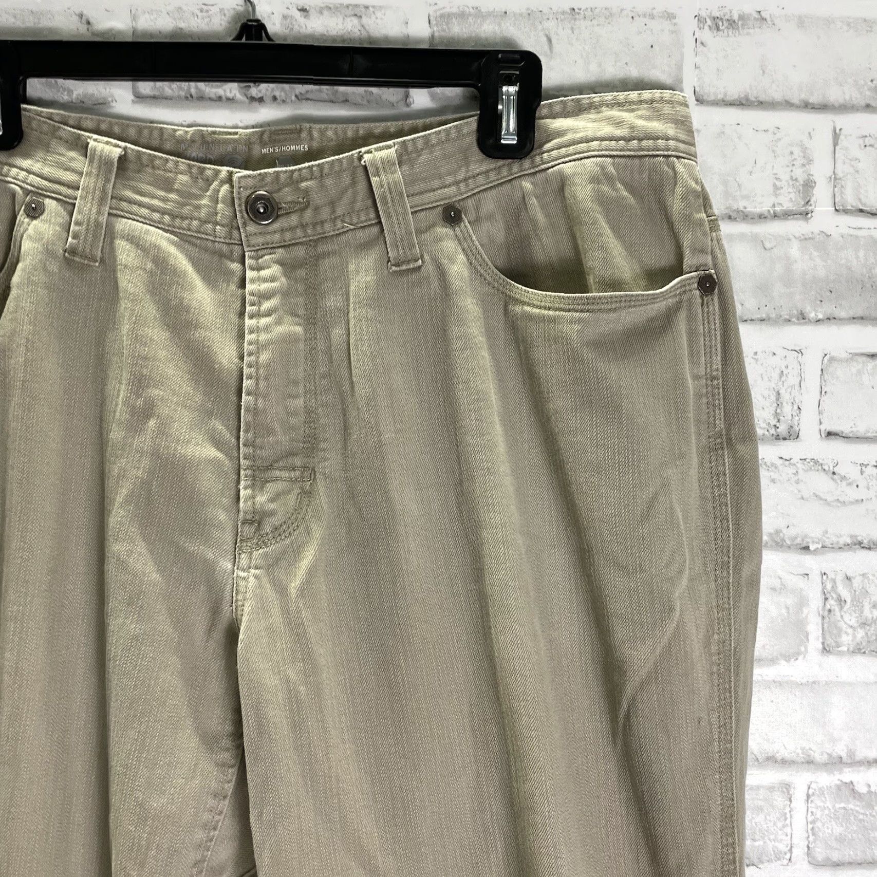 Mountain Hardwear MOUNTAIN HARDWEAR Beige Cargo Hiking Pants Mens Size 38x32 Size US 38 / EU 54 - 2 Thumbnail