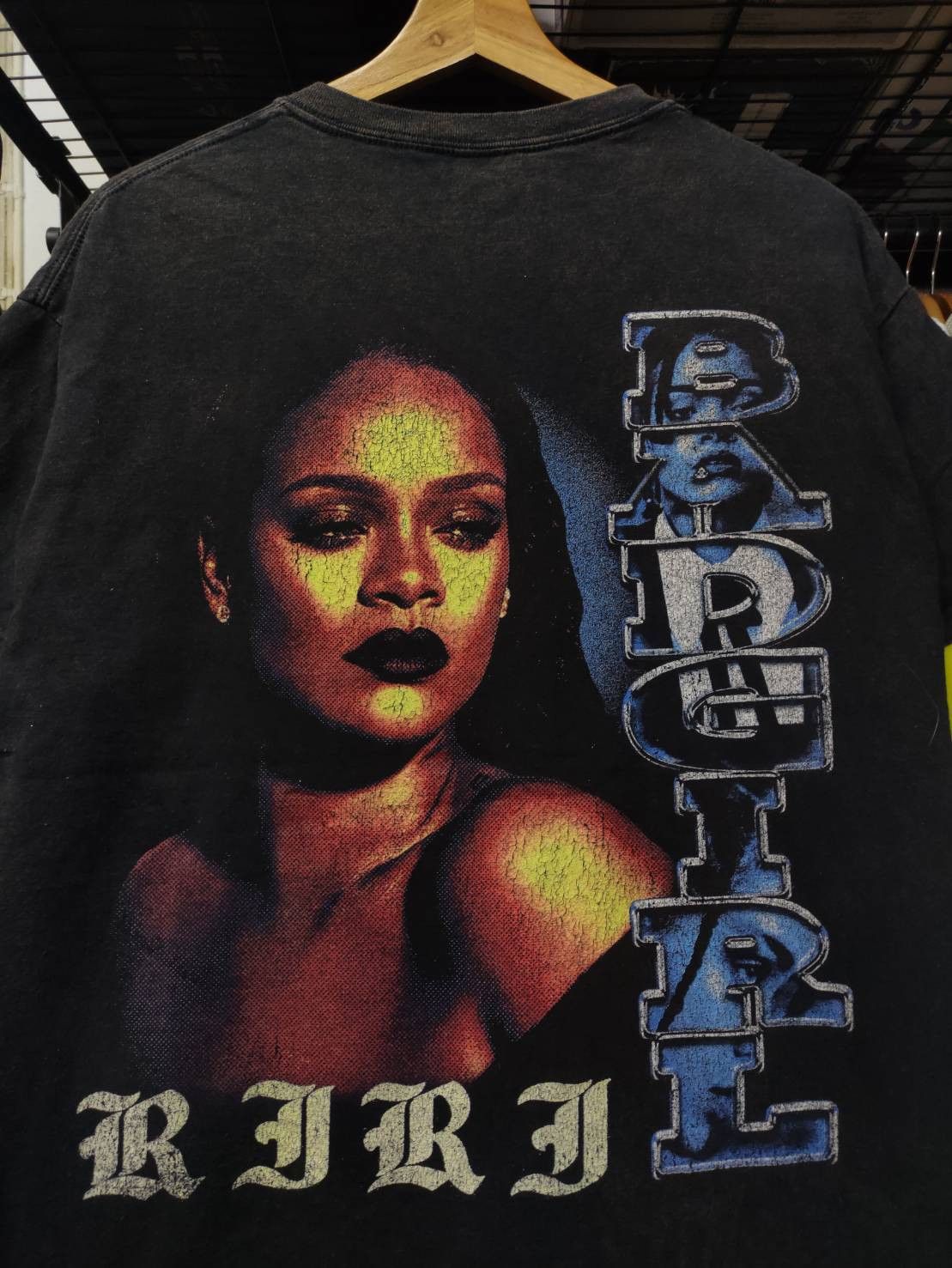 Rihanna Rare! Goat Crew x Rihanna " Riri Badgirl " T-Shirt Size US L / EU 52-54 / 3 - 1 Thumbnail