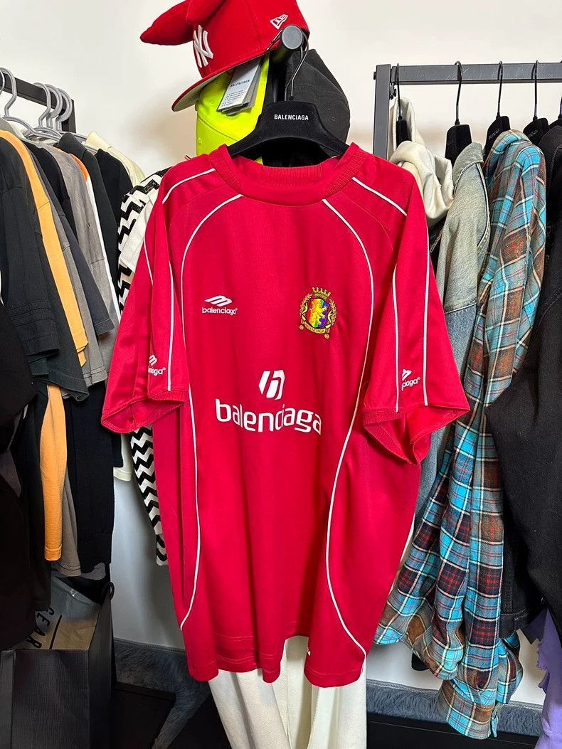 Balenciaga Balenciaga 23FW New 3B Sports Manchester United Football Em Size US M / EU 48-50 / 2 - 1 Thumbnail