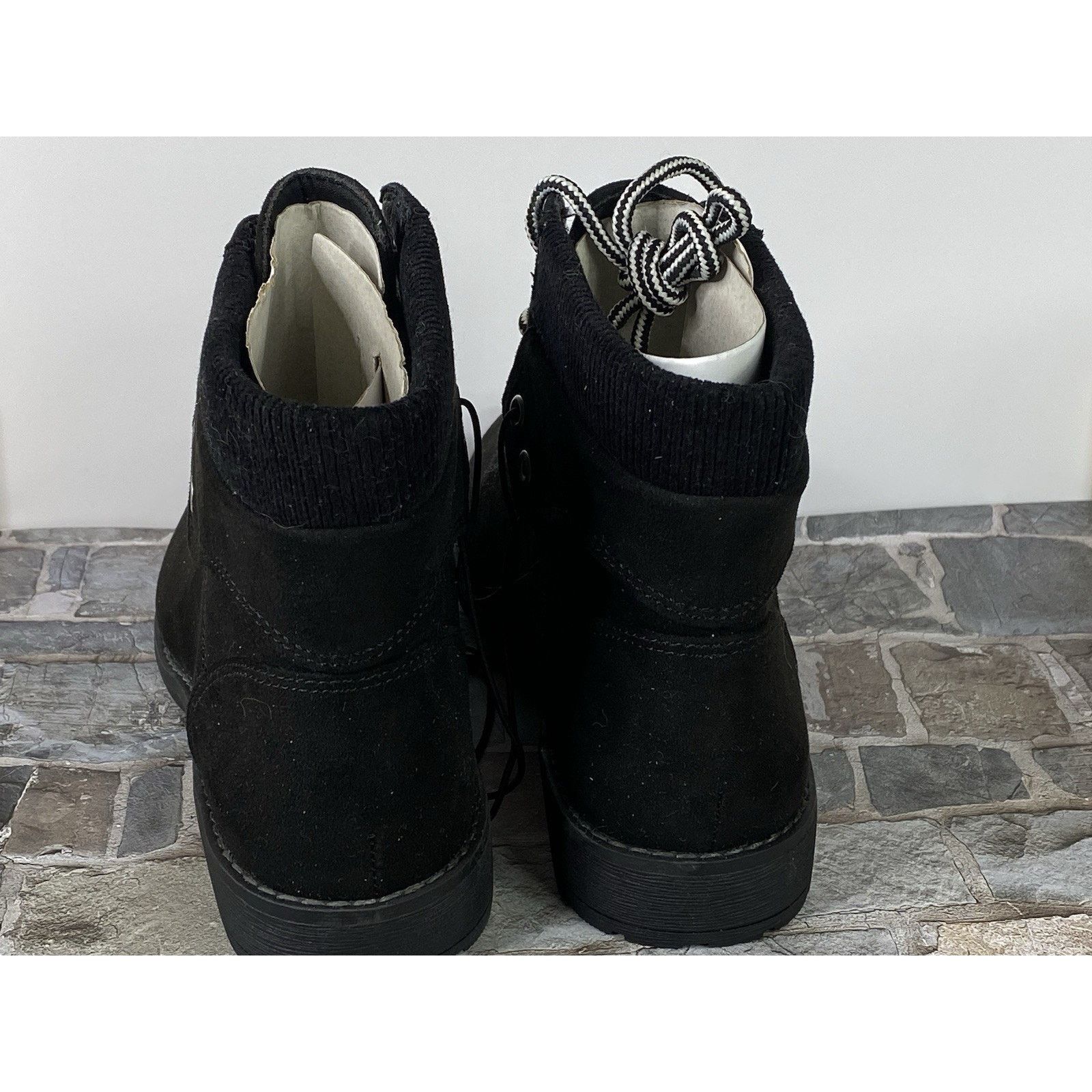 St. Johns Bay NWT $65 St. John's Bay SHAE Stacked Heel Lace Up Black Boots Size US 7.5 / IT 37.5 - 7 Thumbnail