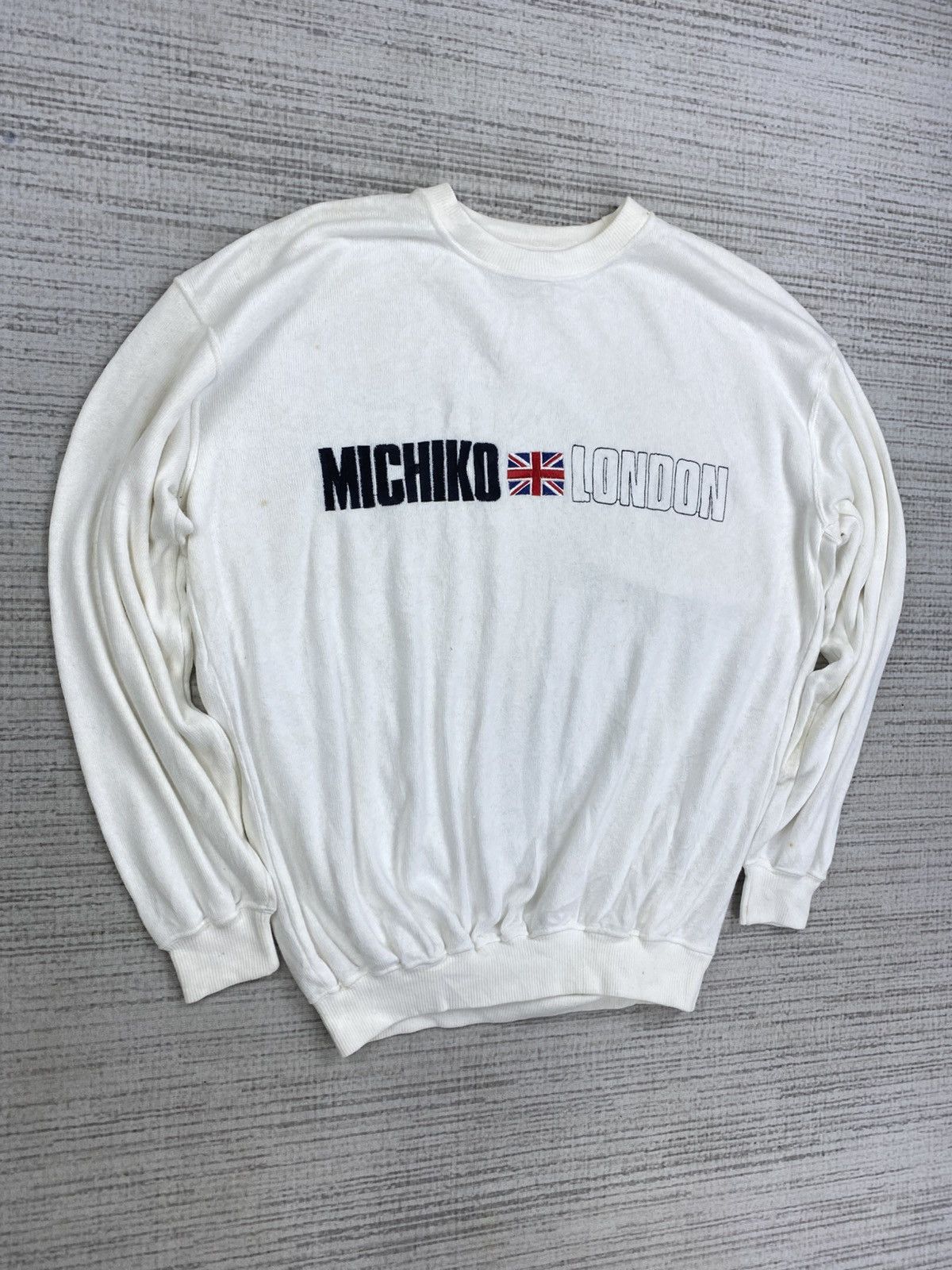 Michiko Koshino London × Vintage Vintage Michiko Koshino London Big Spellout Sweatshirt Size US M / EU 48-50 / 2 - 3 Thumbnail